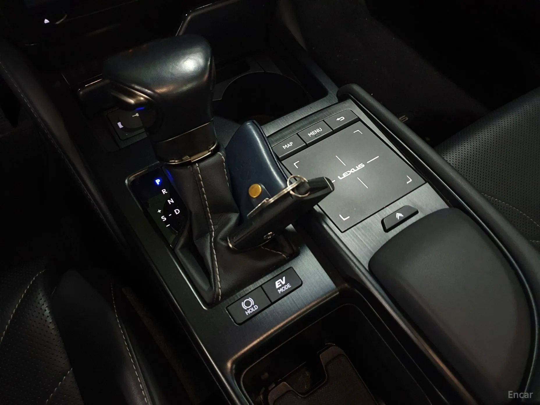 Lexus ES300h 7th Generation превью 12