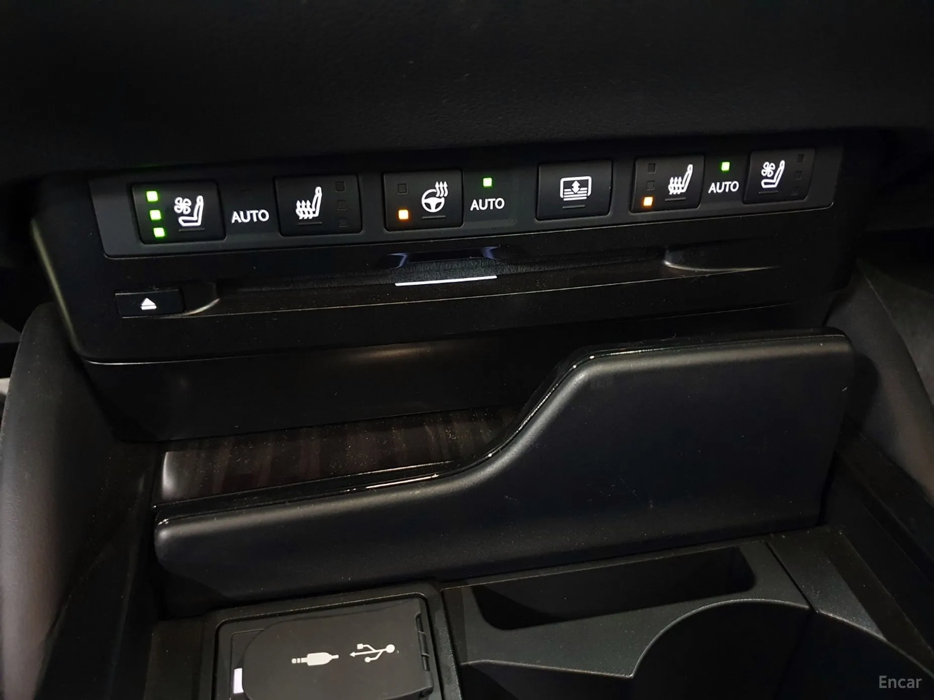 Lexus ES300h 7th Generation превью 15