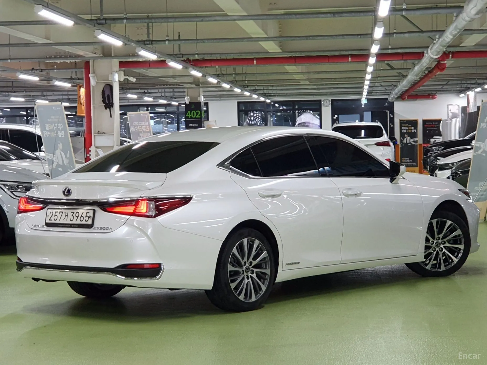 Lexus ES300h 7th Generation превью 3