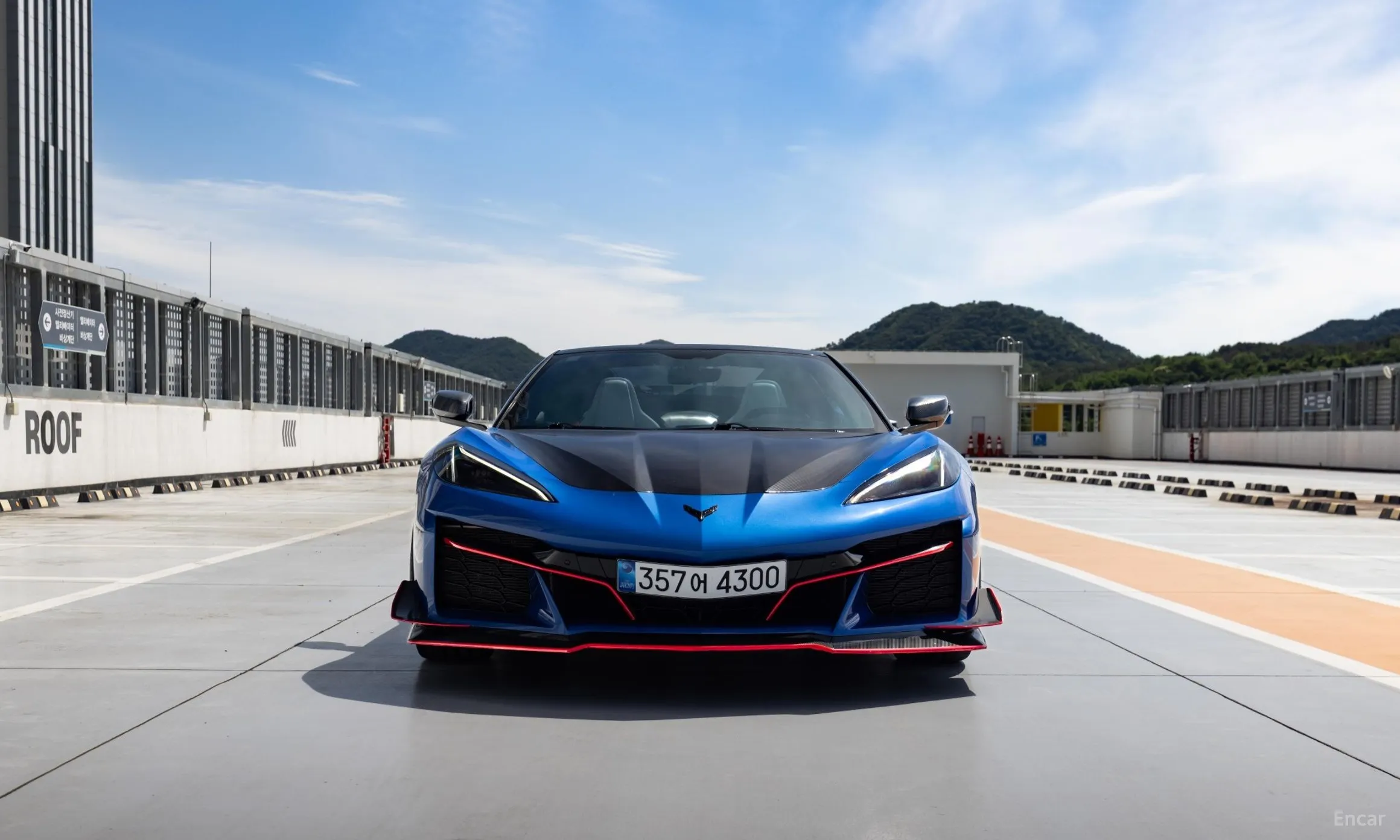 Chevrolet Corvette превью 16