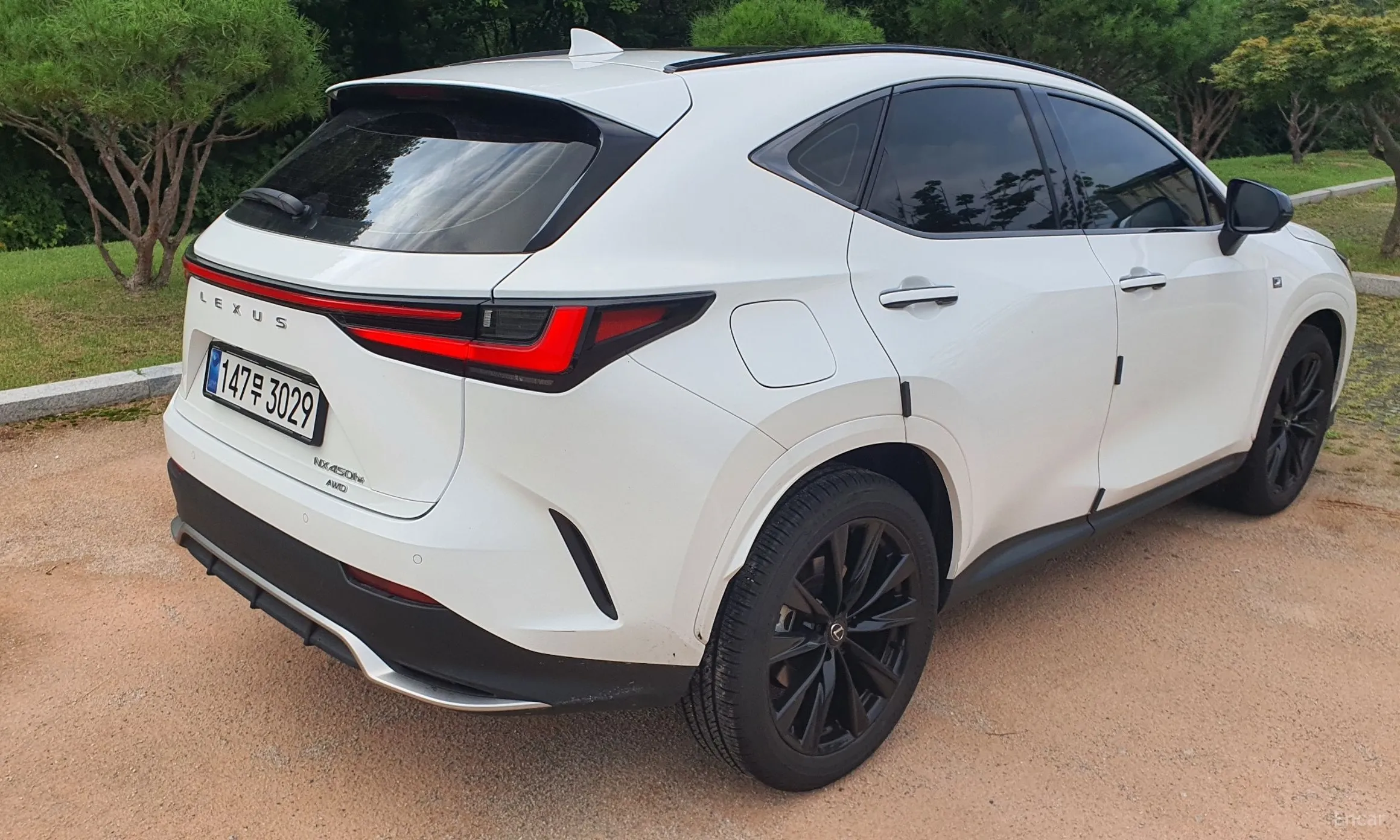 Lexus NX450h + 2nd Gen