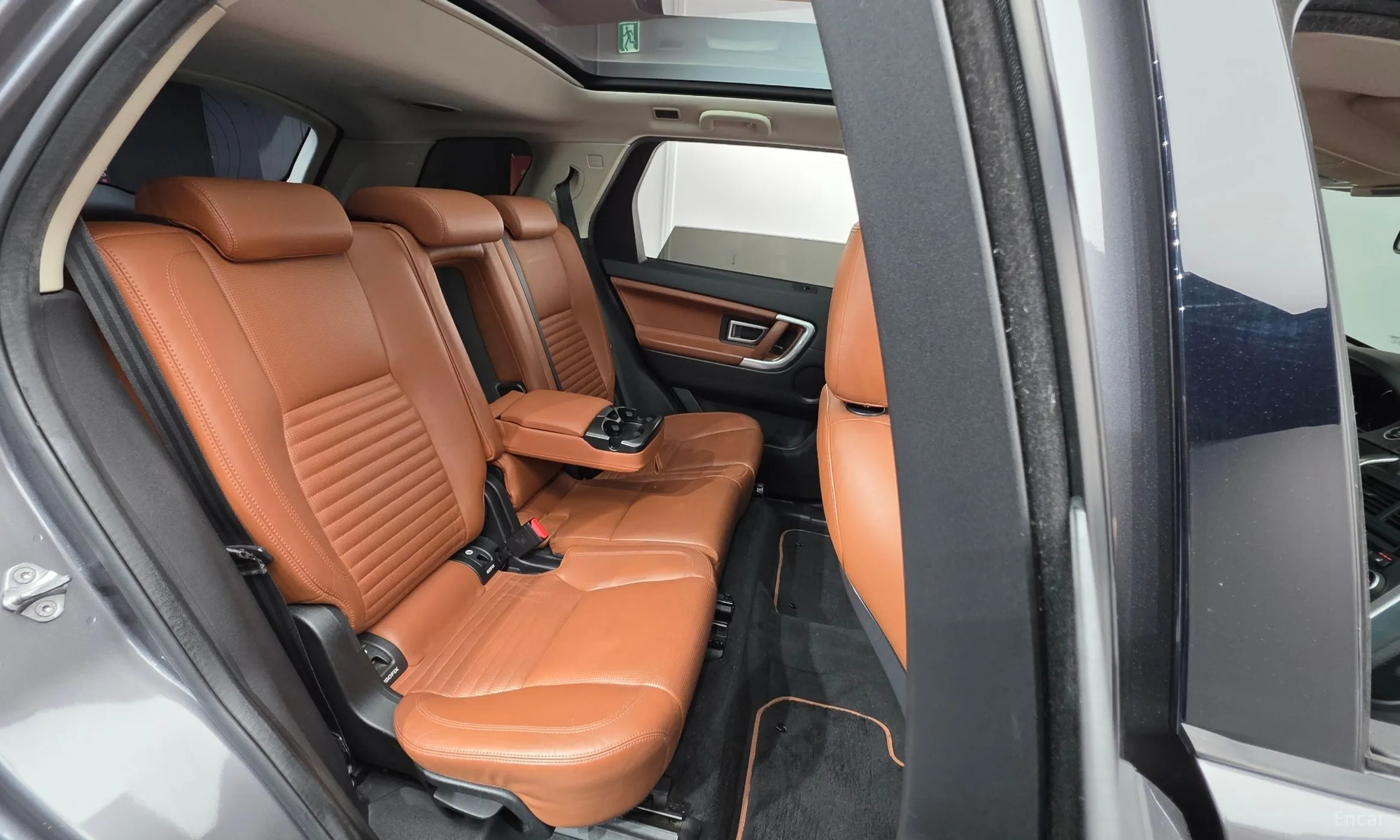 Land Rover Discovery Sports превью 19