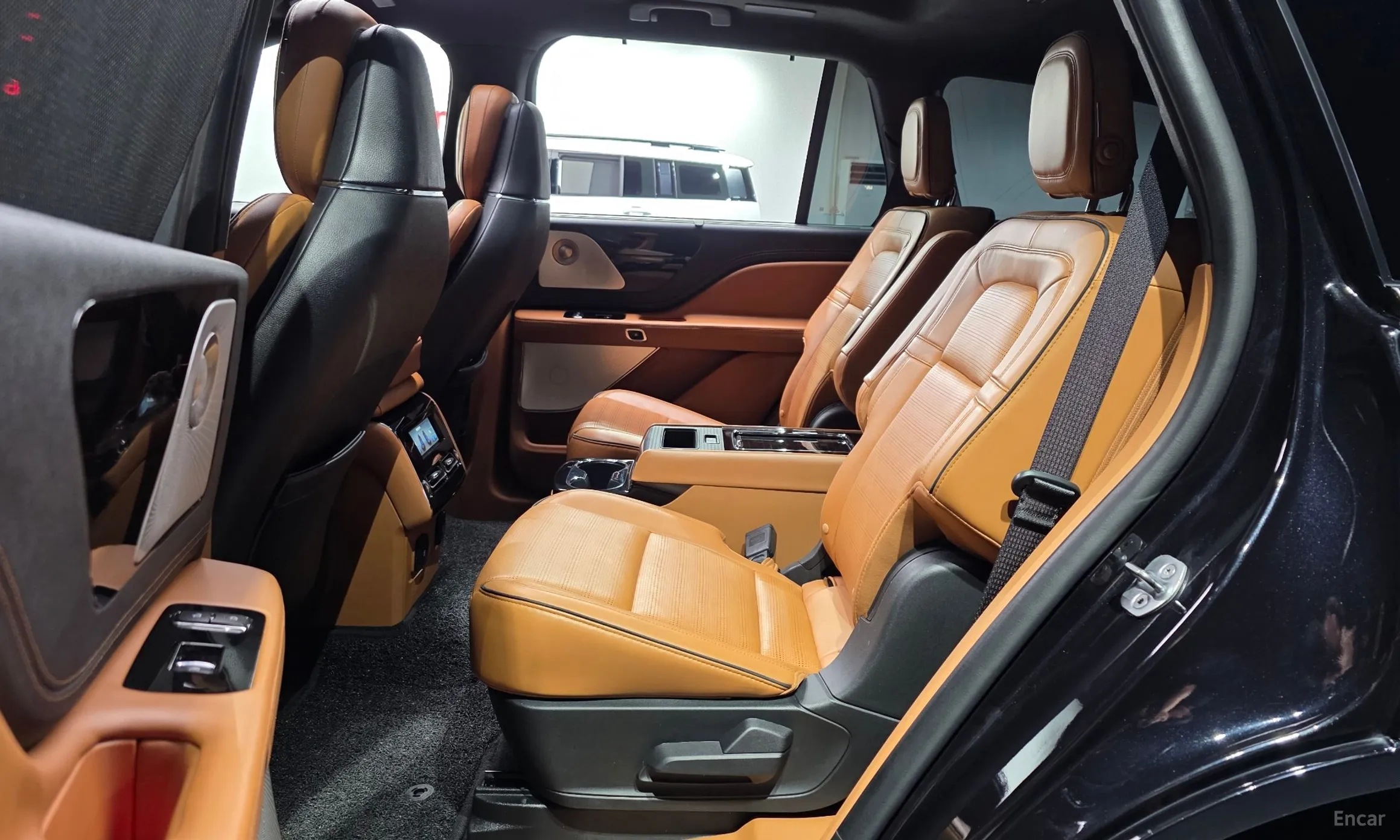 Lincoln Aviator 2nd Generation превью 11
