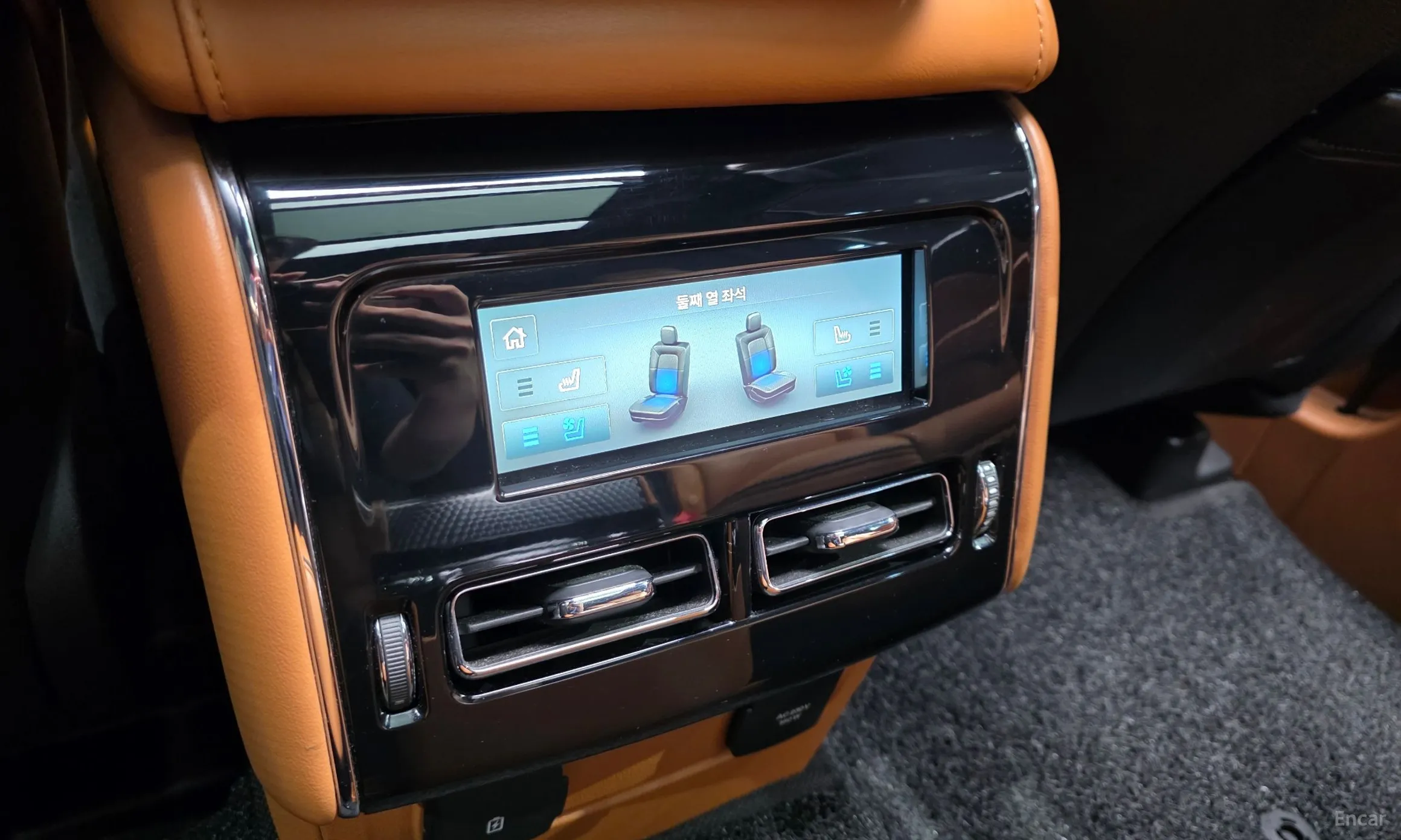Lincoln Aviator 2nd Generation превью 18