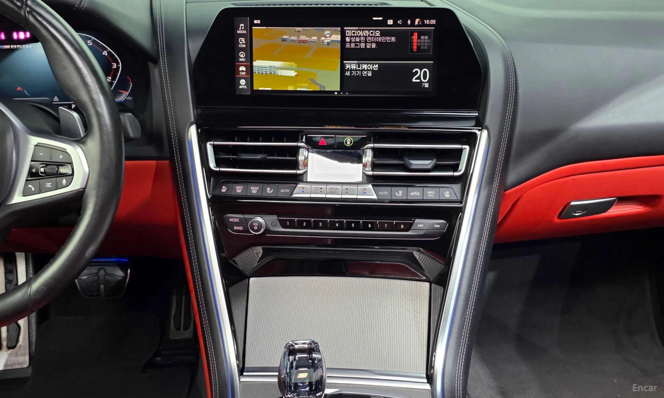 BMW 8-series (G15) превью 14
