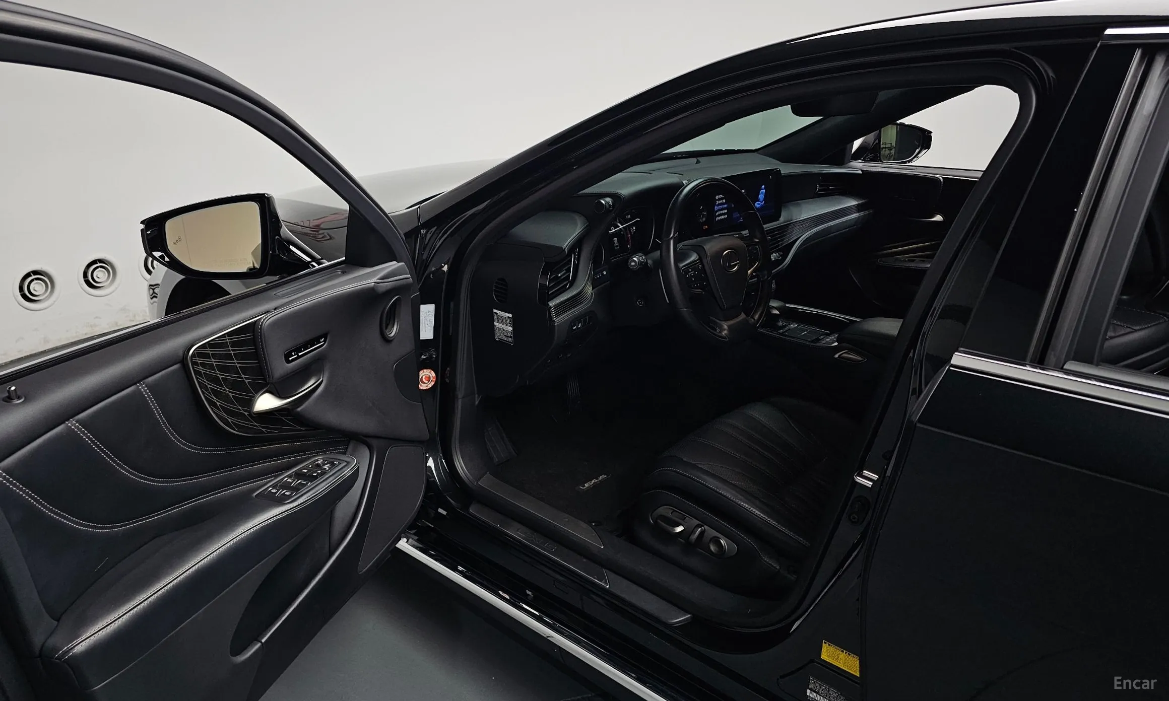 Lexus LS500 5th Generation превью 10
