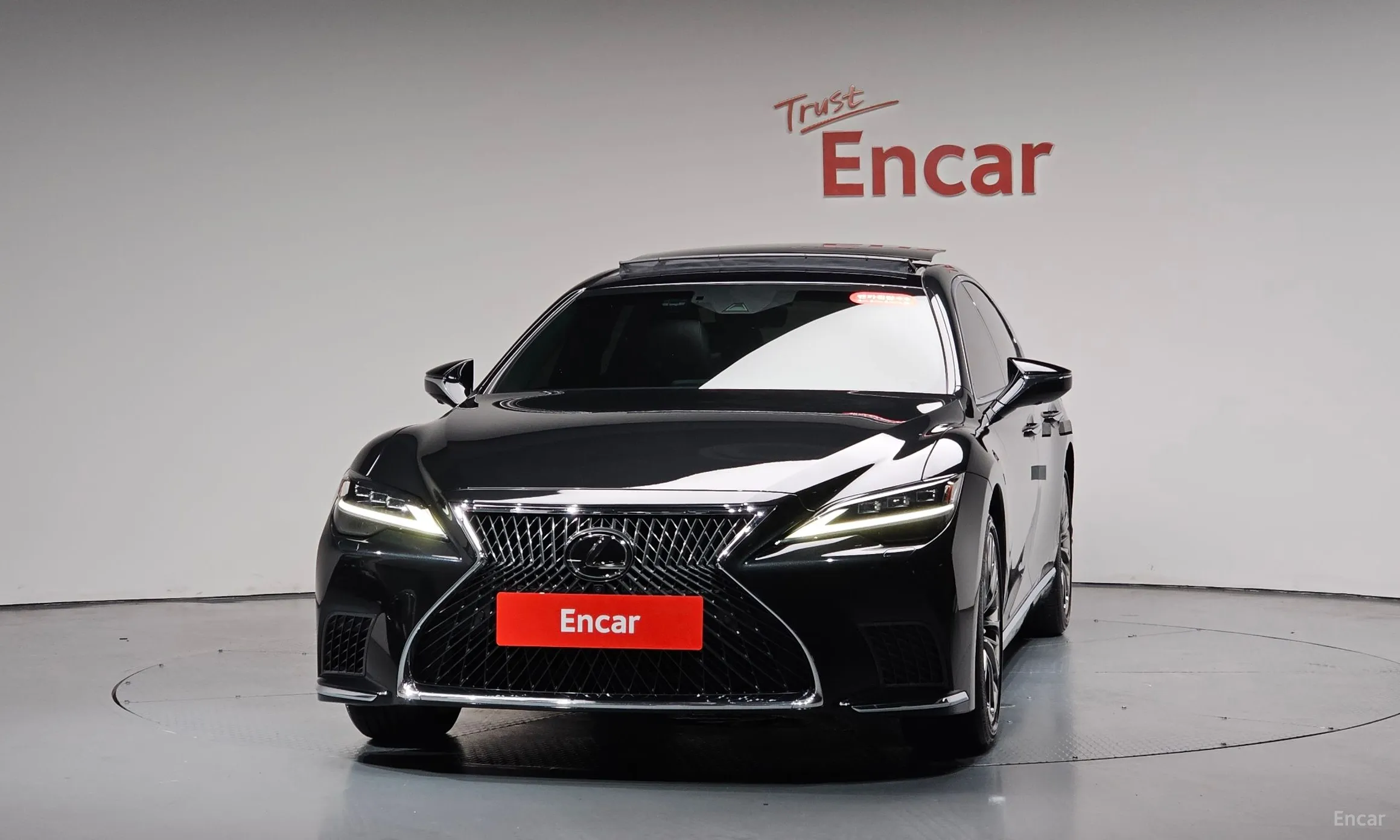 Lexus LS500 5th Generation превью 3