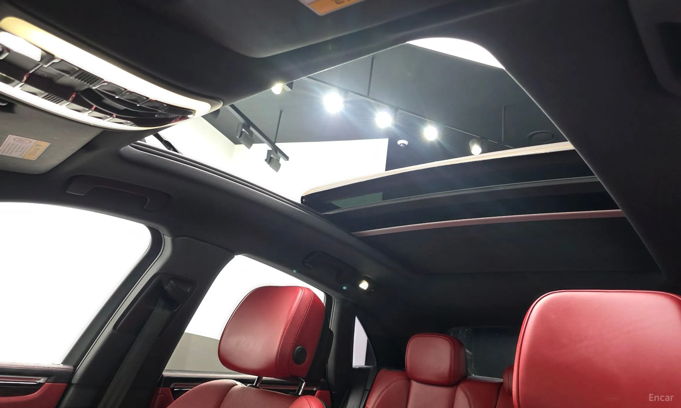 Porsche Macan превью 19