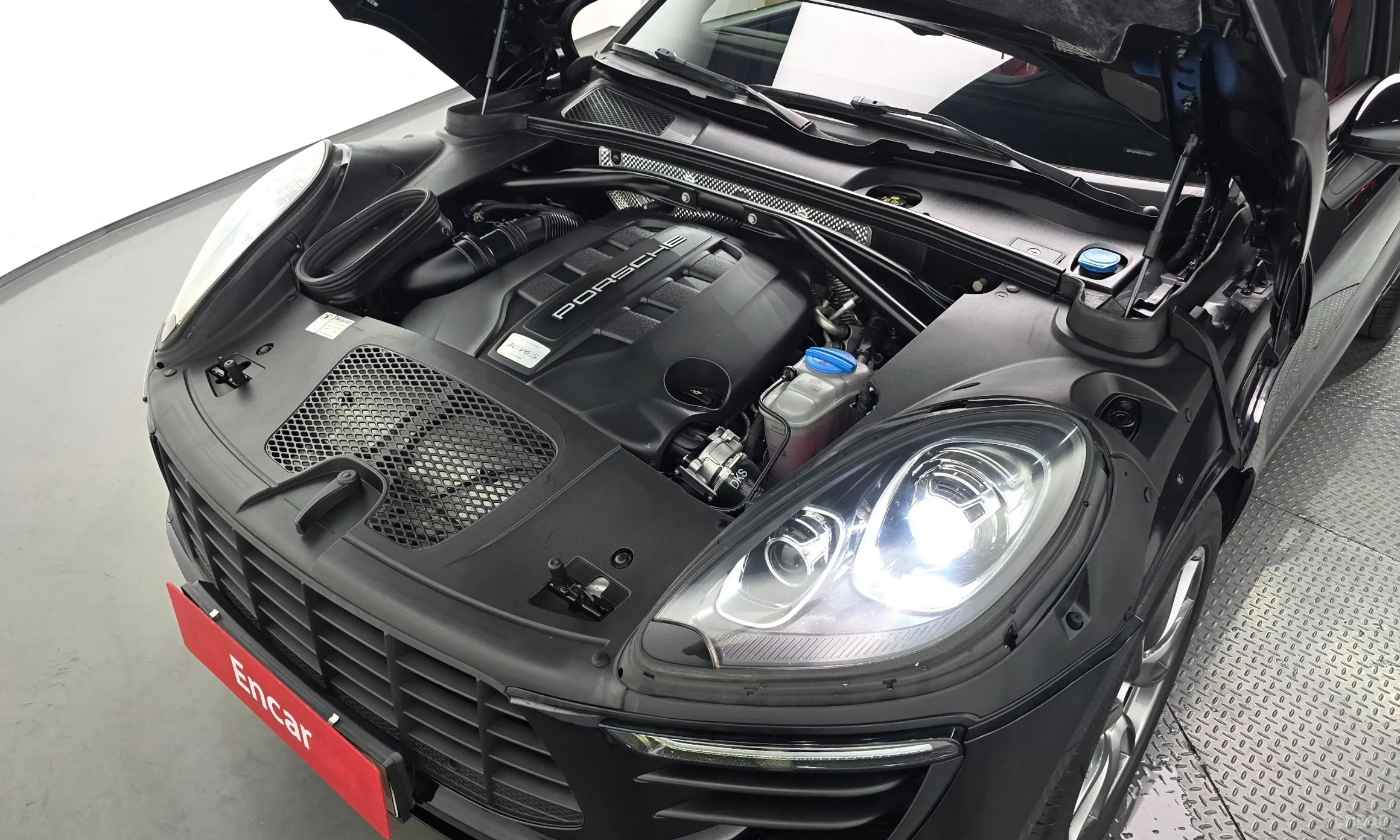 Porsche Macan превью 6