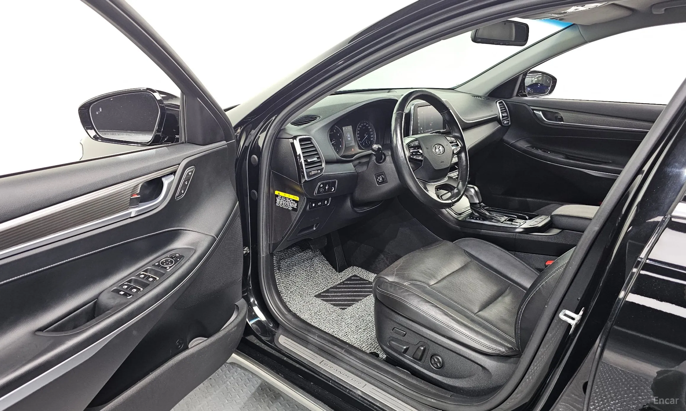 Hyundai Grandeur IG превью 10