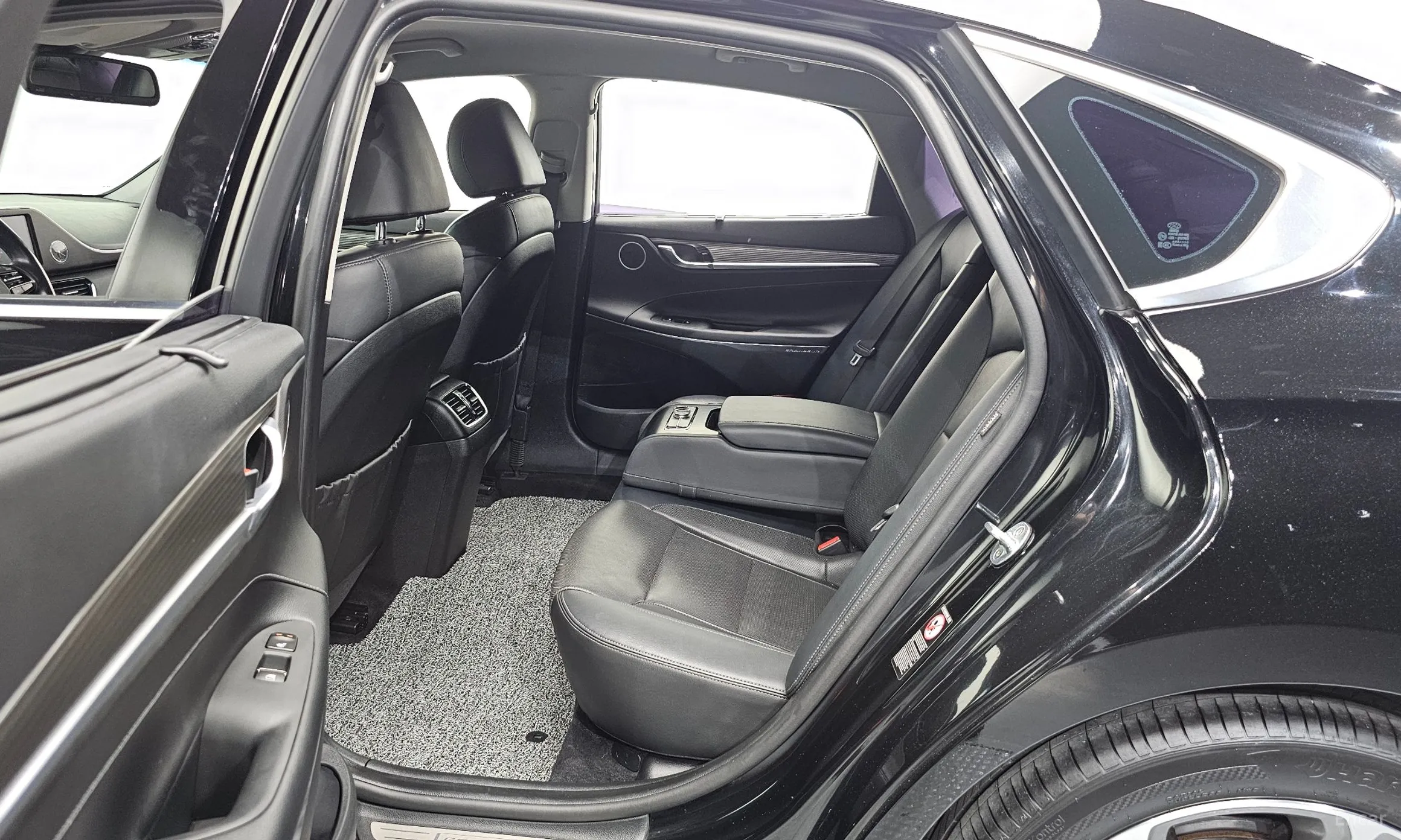 Hyundai Grandeur IG превью 12