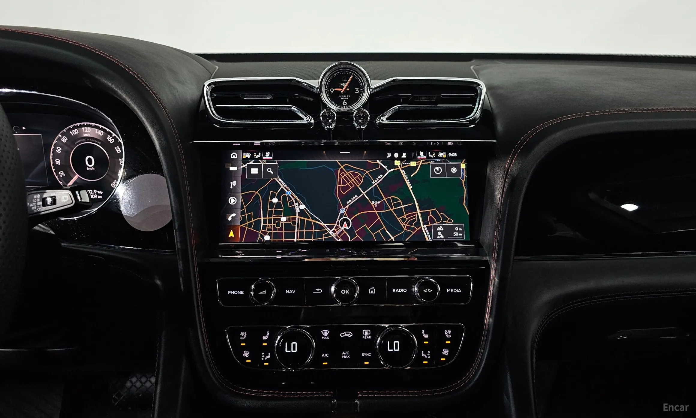 Bentley Bentayga превью 12