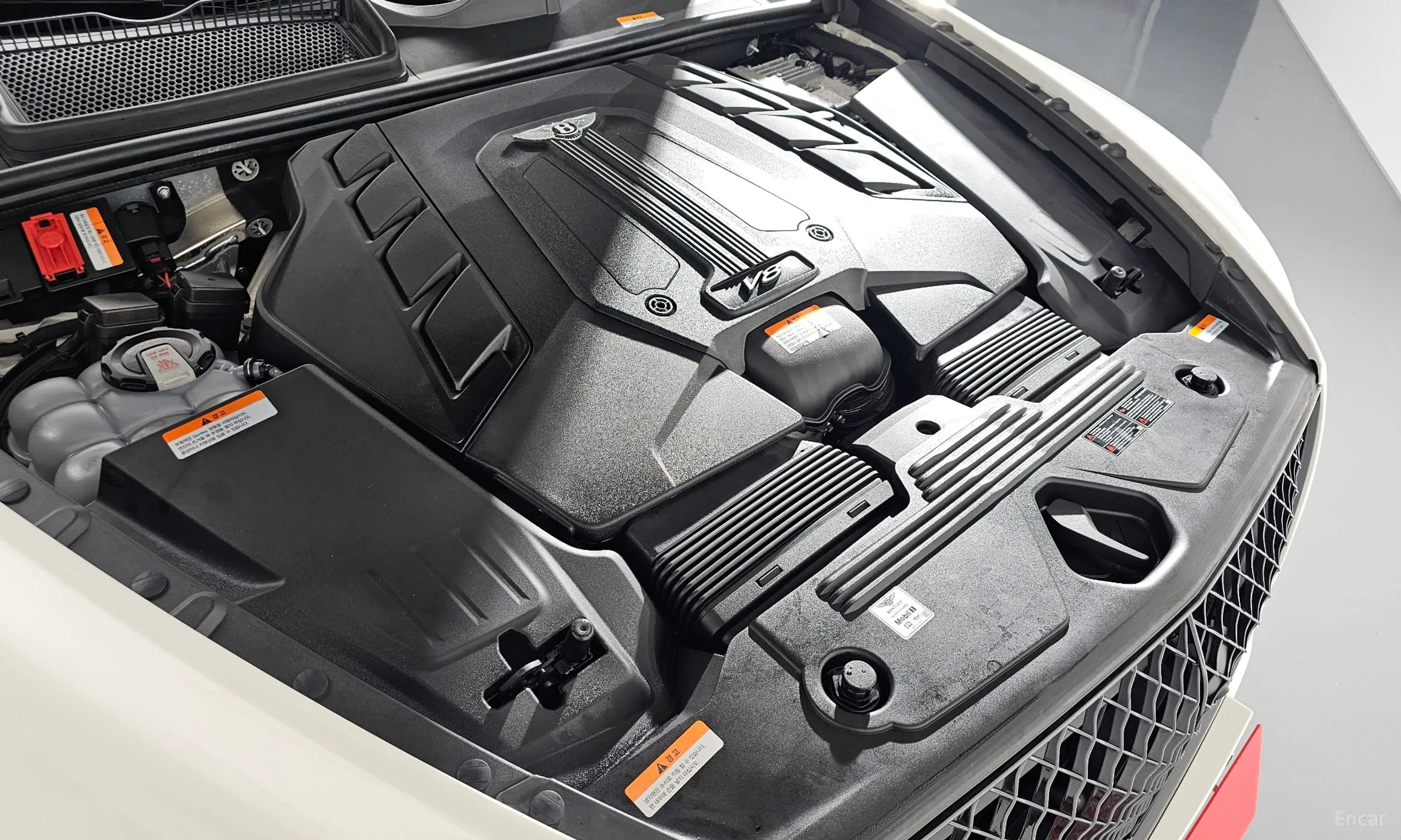 Bentley Bentayga превью 6