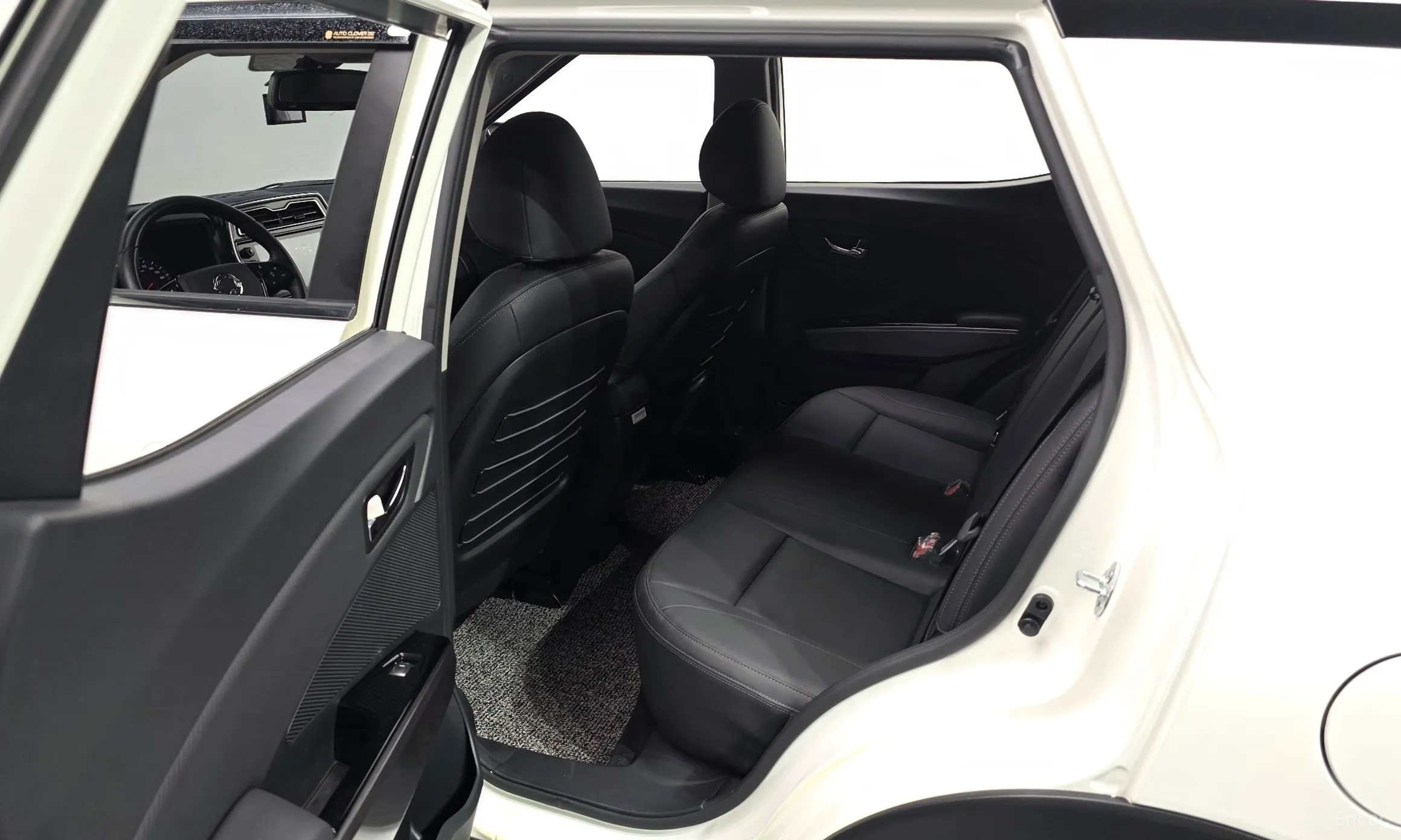 KG Mobility (SsangYong) Berry New Tivoli превью 12