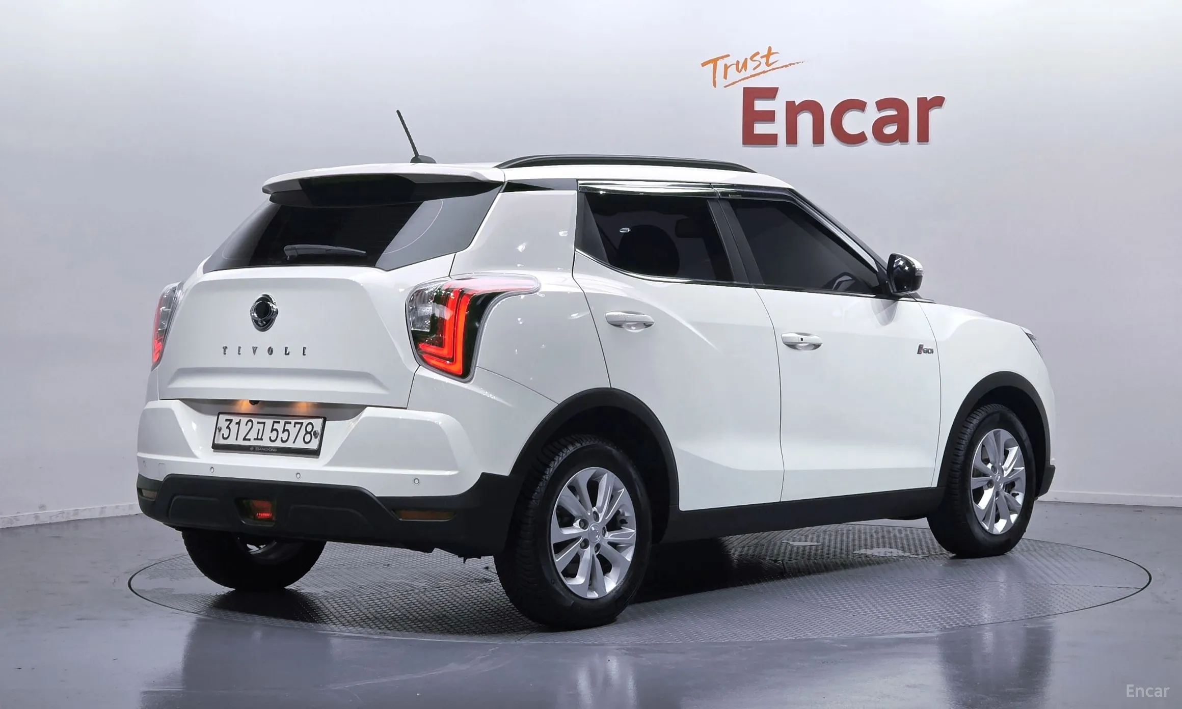 KG Mobility (SsangYong) Berry New Tivoli превью 2