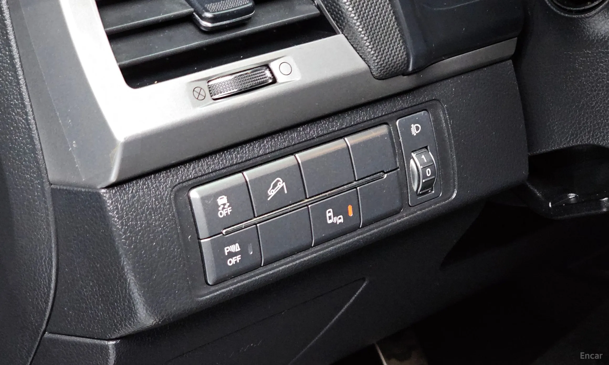 KG Mobility (SsangYong) Rexton Sports превью 14