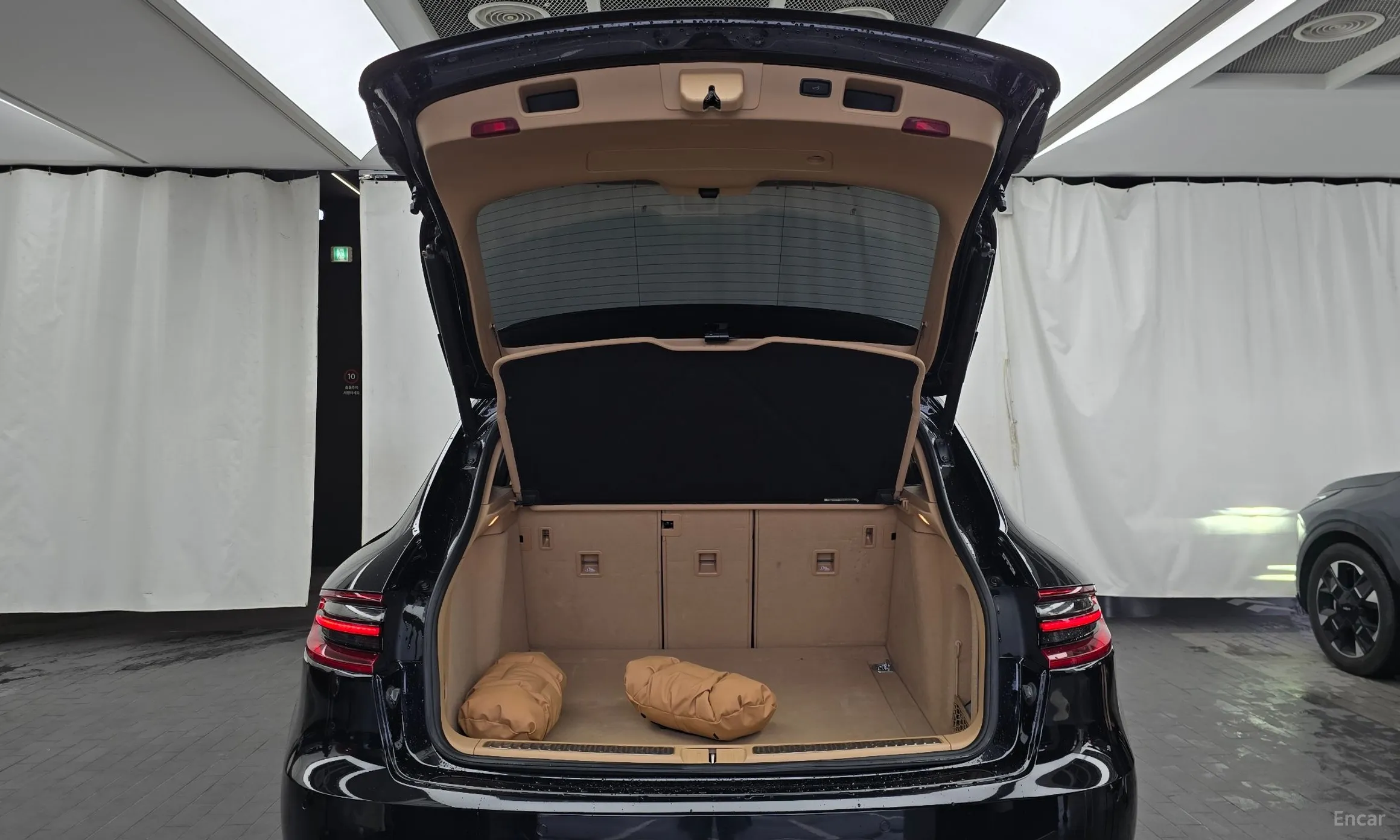 Porsche Macan превью 20