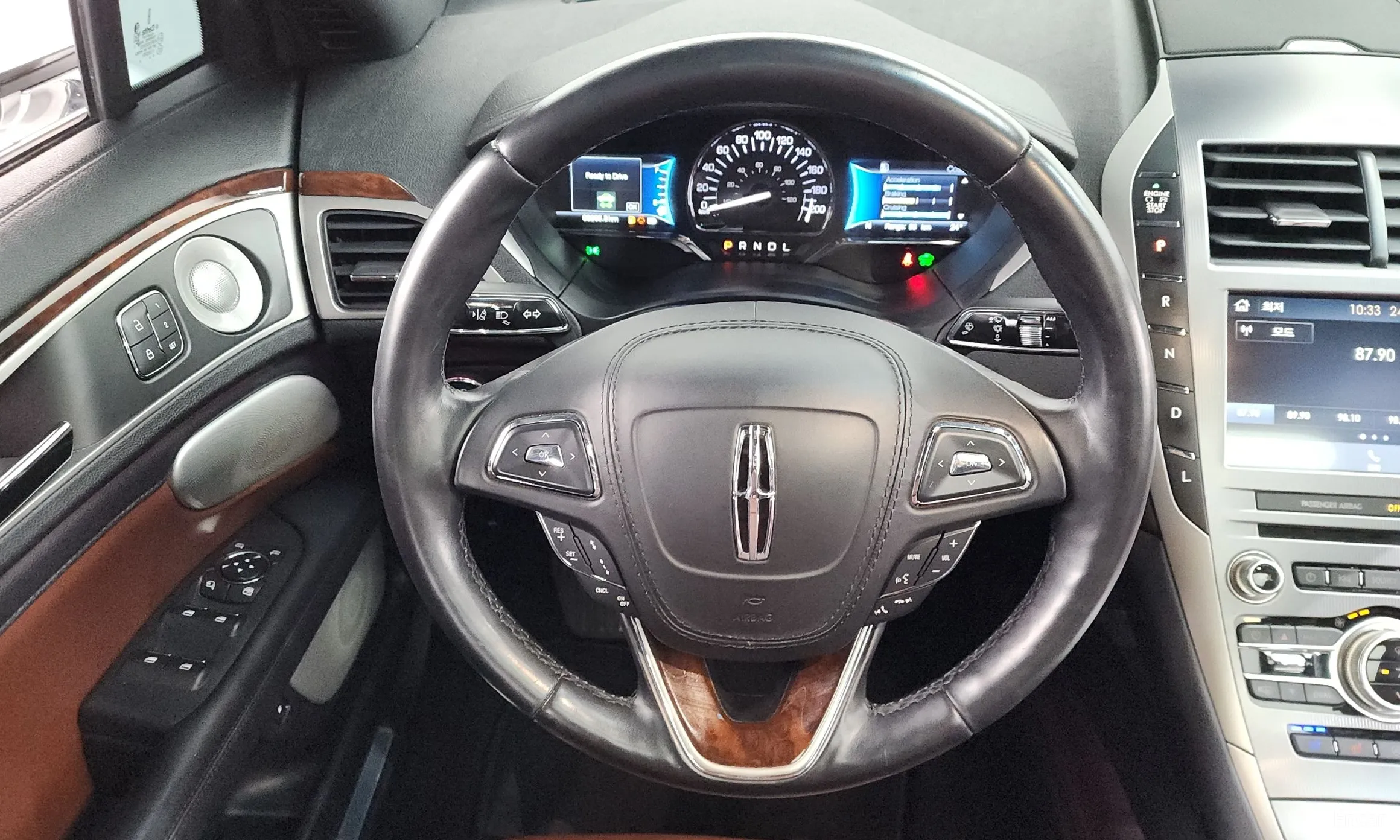 Lincoln New MKZ превью 13