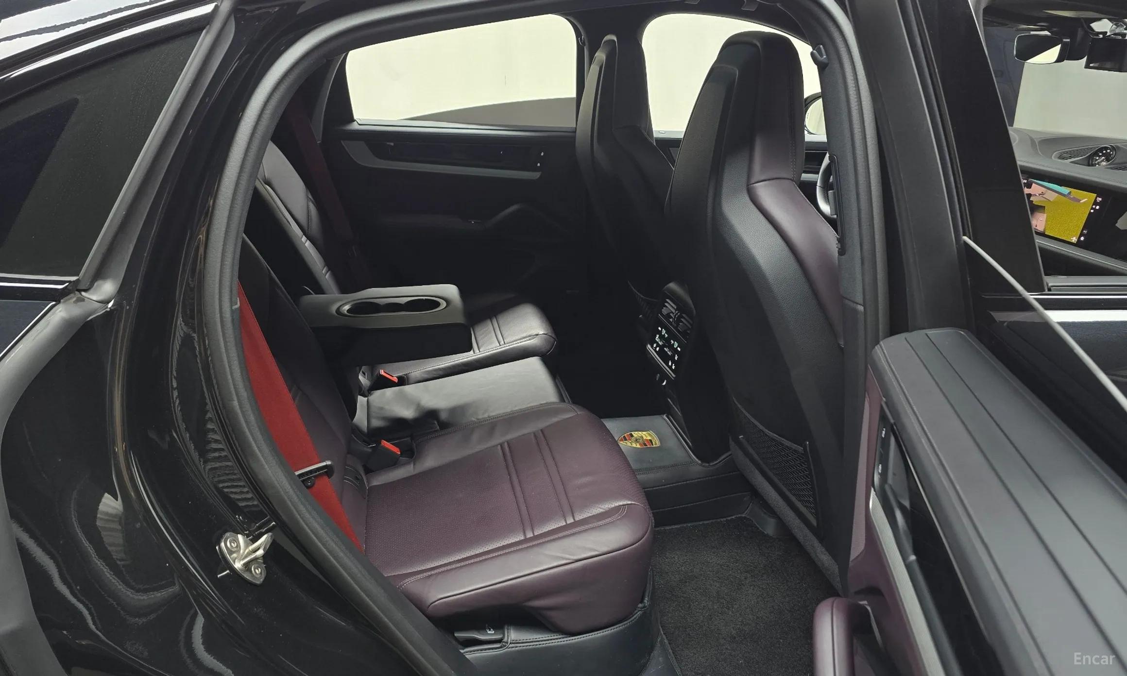 Porsche Cayenne (PO536) превью 12