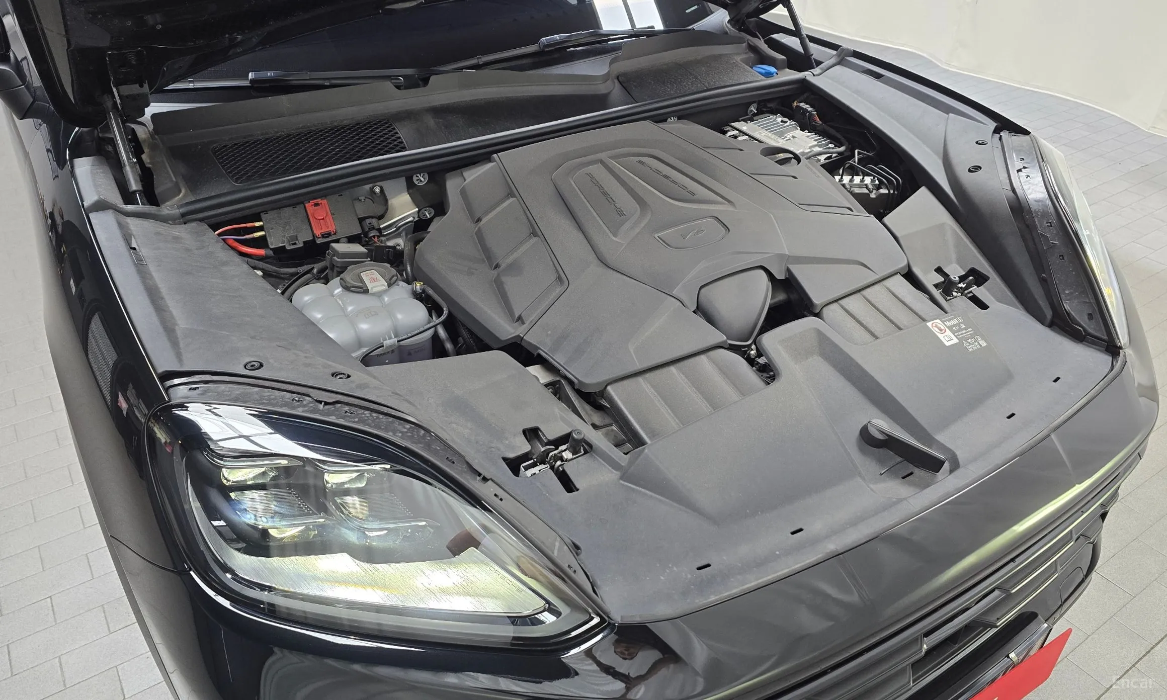 Porsche Cayenne (PO536) превью 6