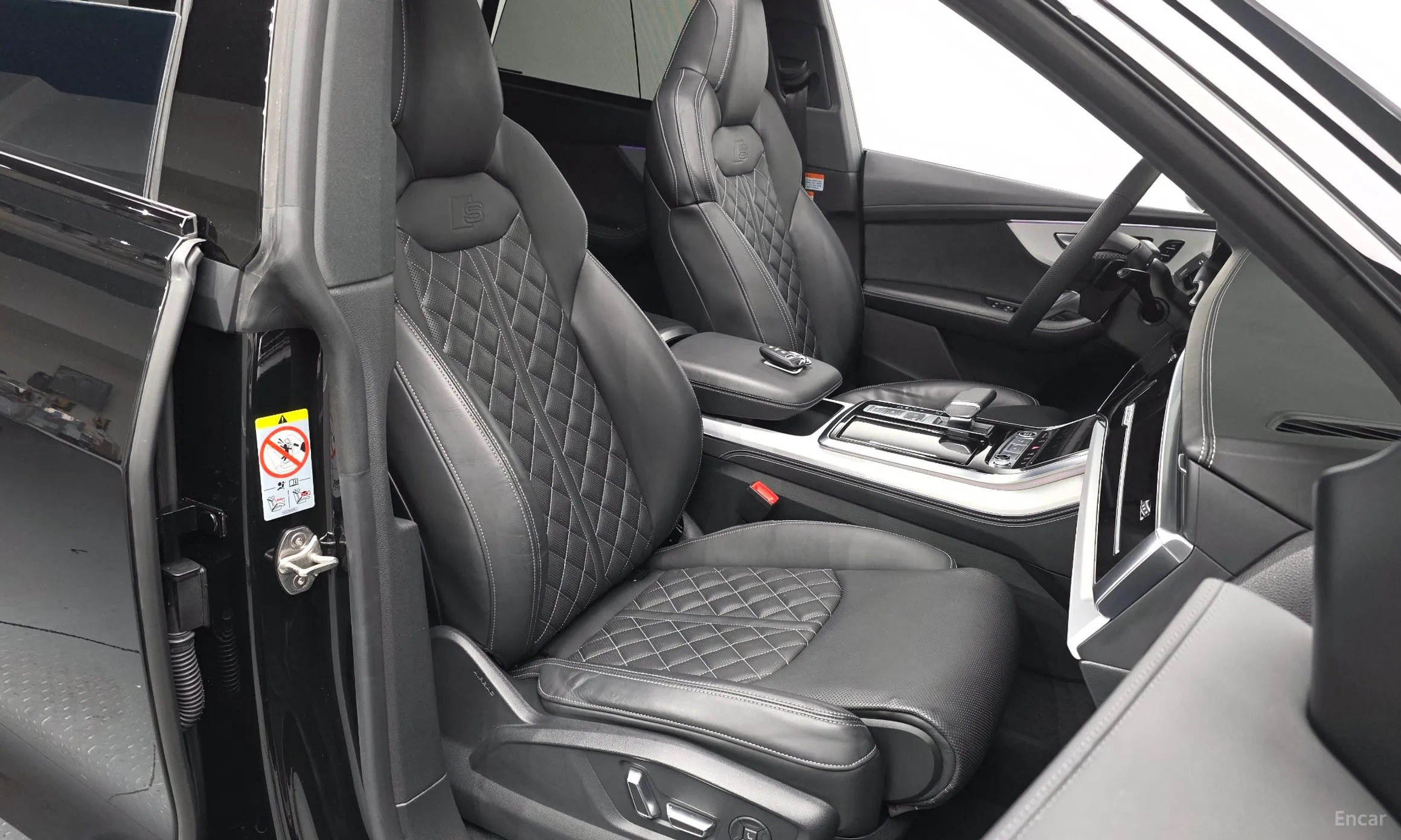 Audi Q8 (4M) превью 12
