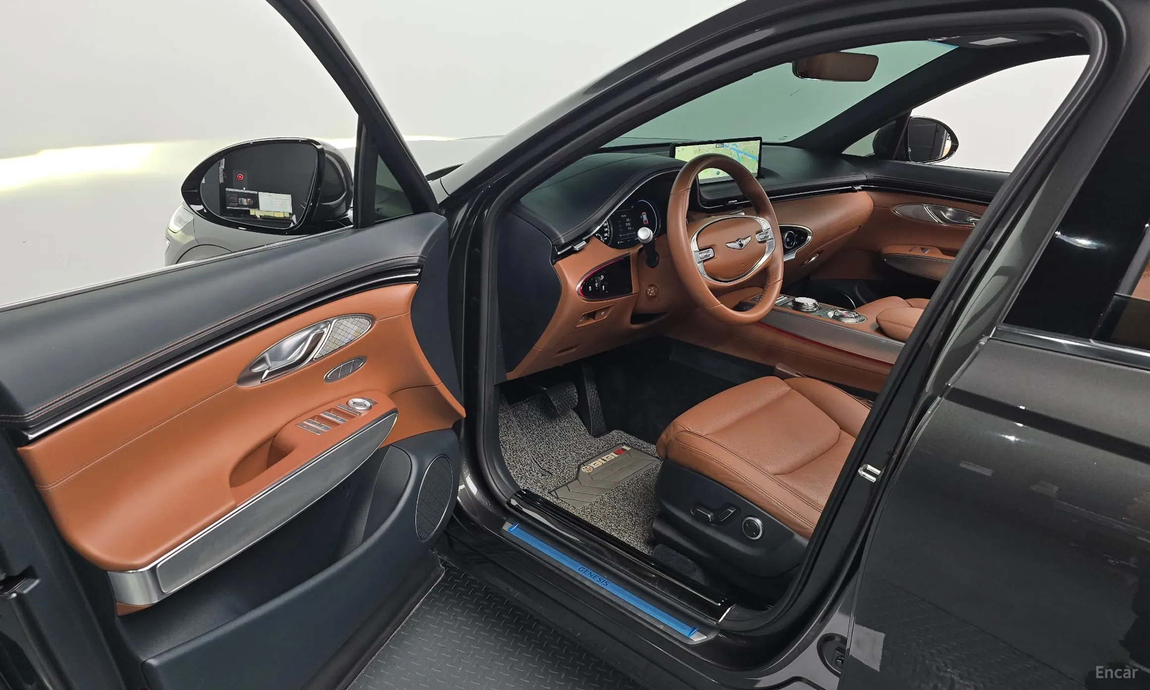 Genesis GV70 превью 10
