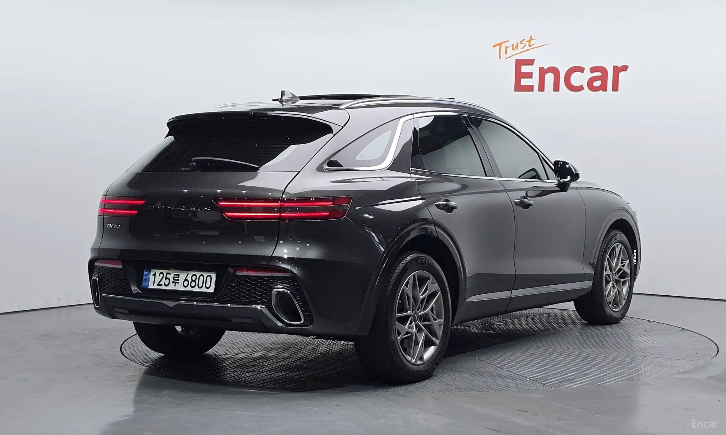 Genesis GV70 превью 2