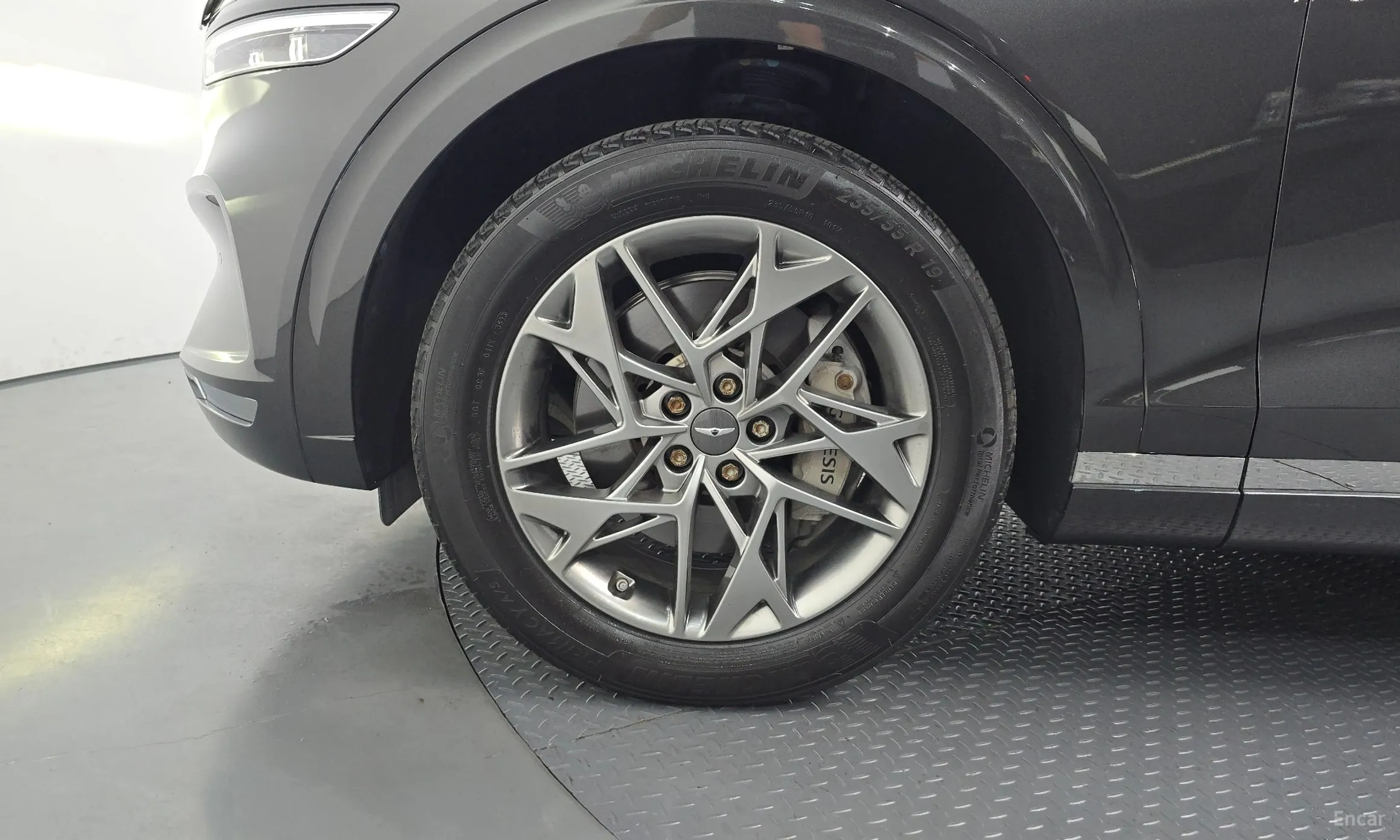 Genesis GV70 превью 5
