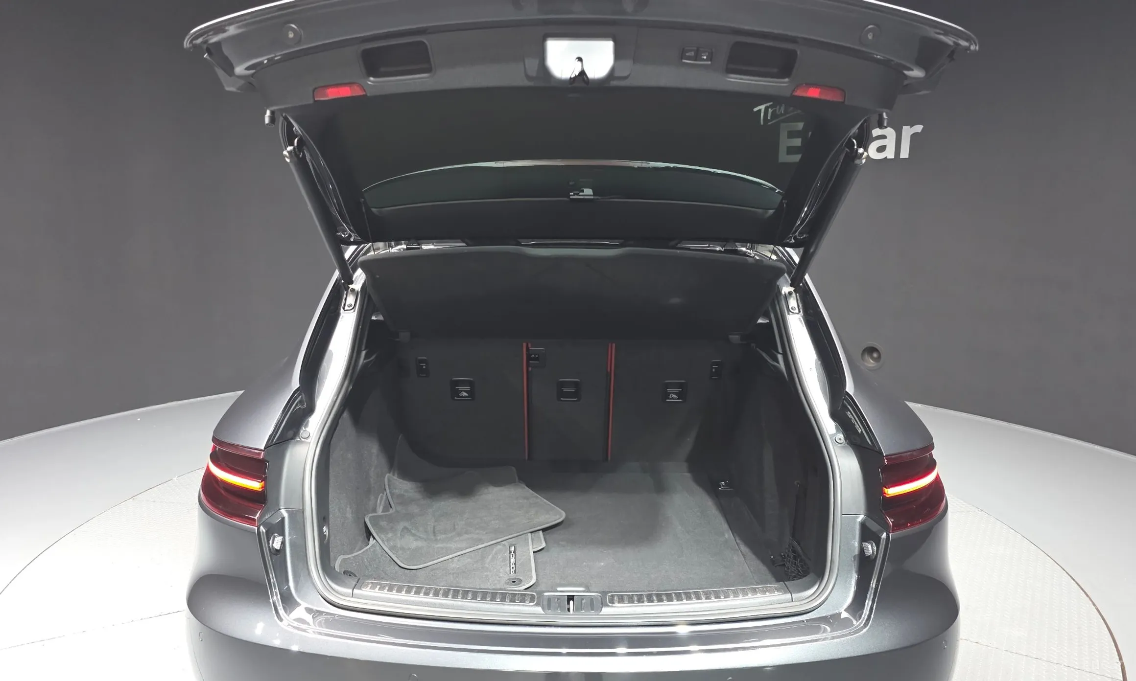 Porsche Macan превью 20