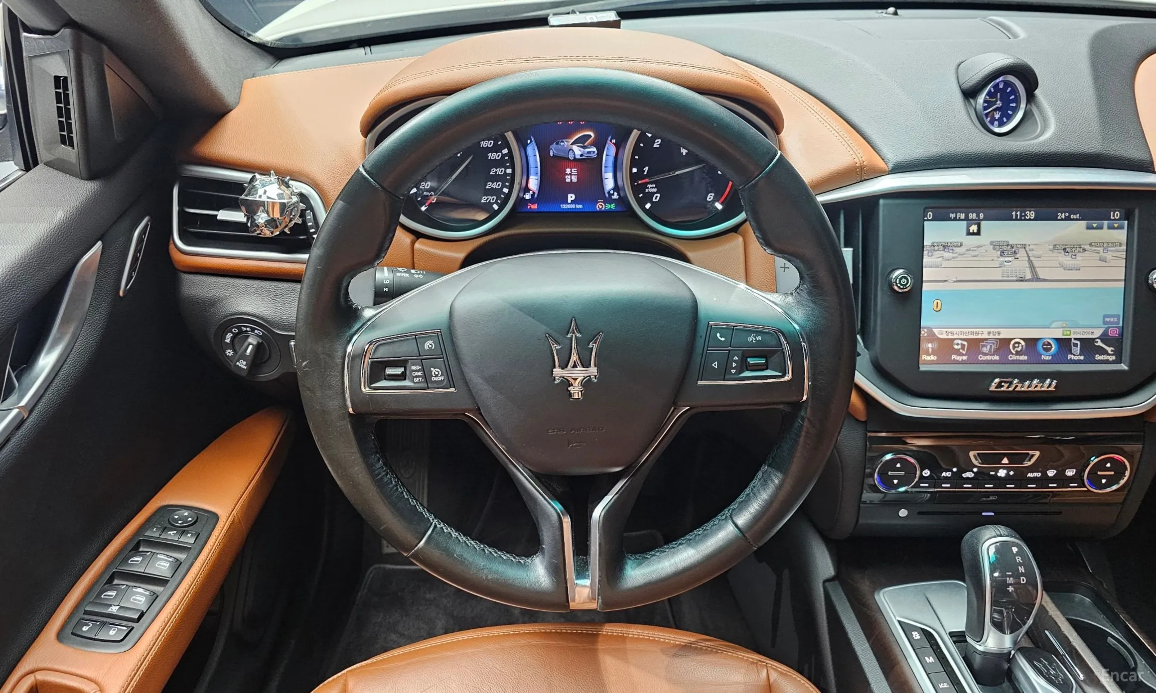 Maserati Ghibli превью 13