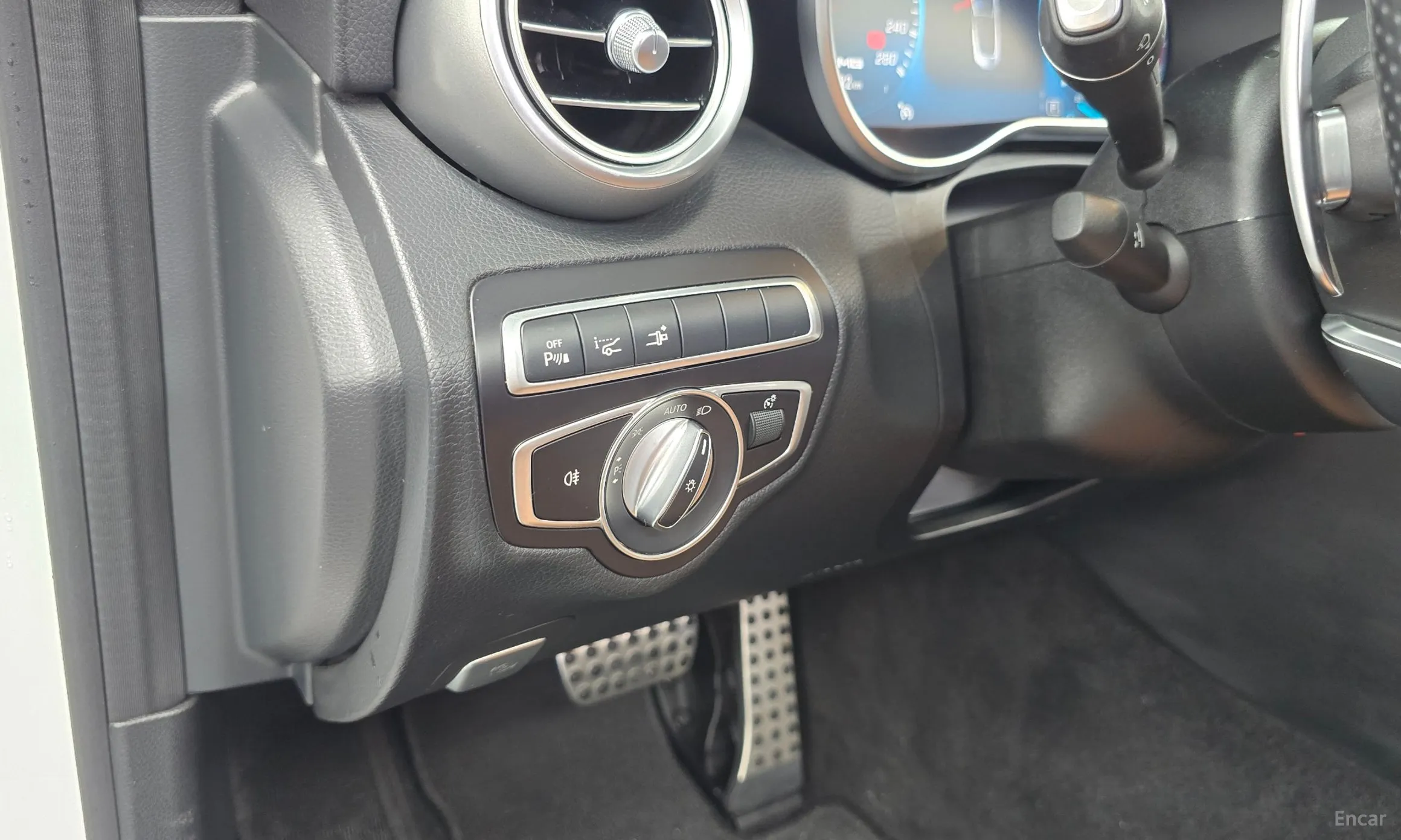 Mercedes Benz C-Class W205 превью 16