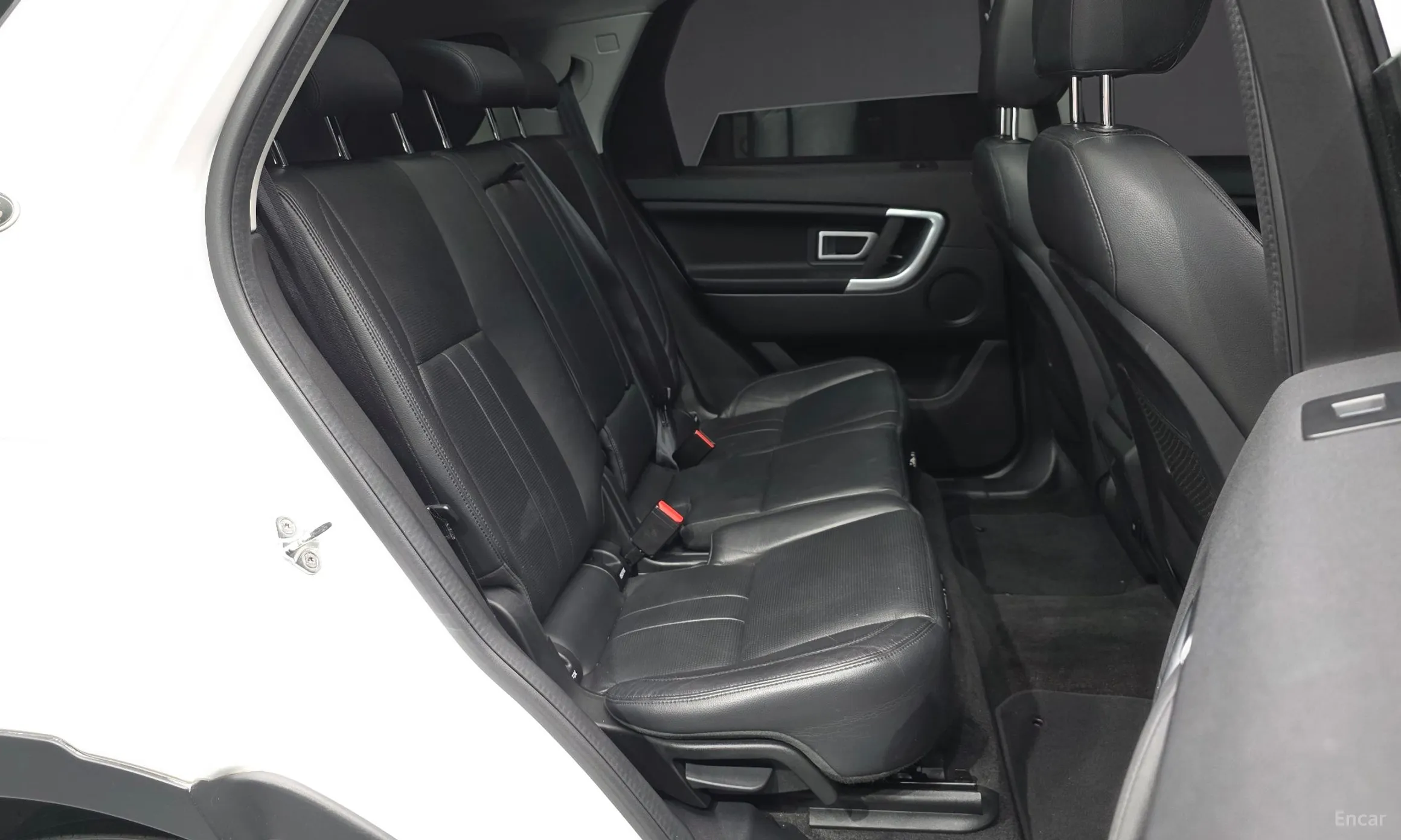 Land Rover Discovery Sports превью 11