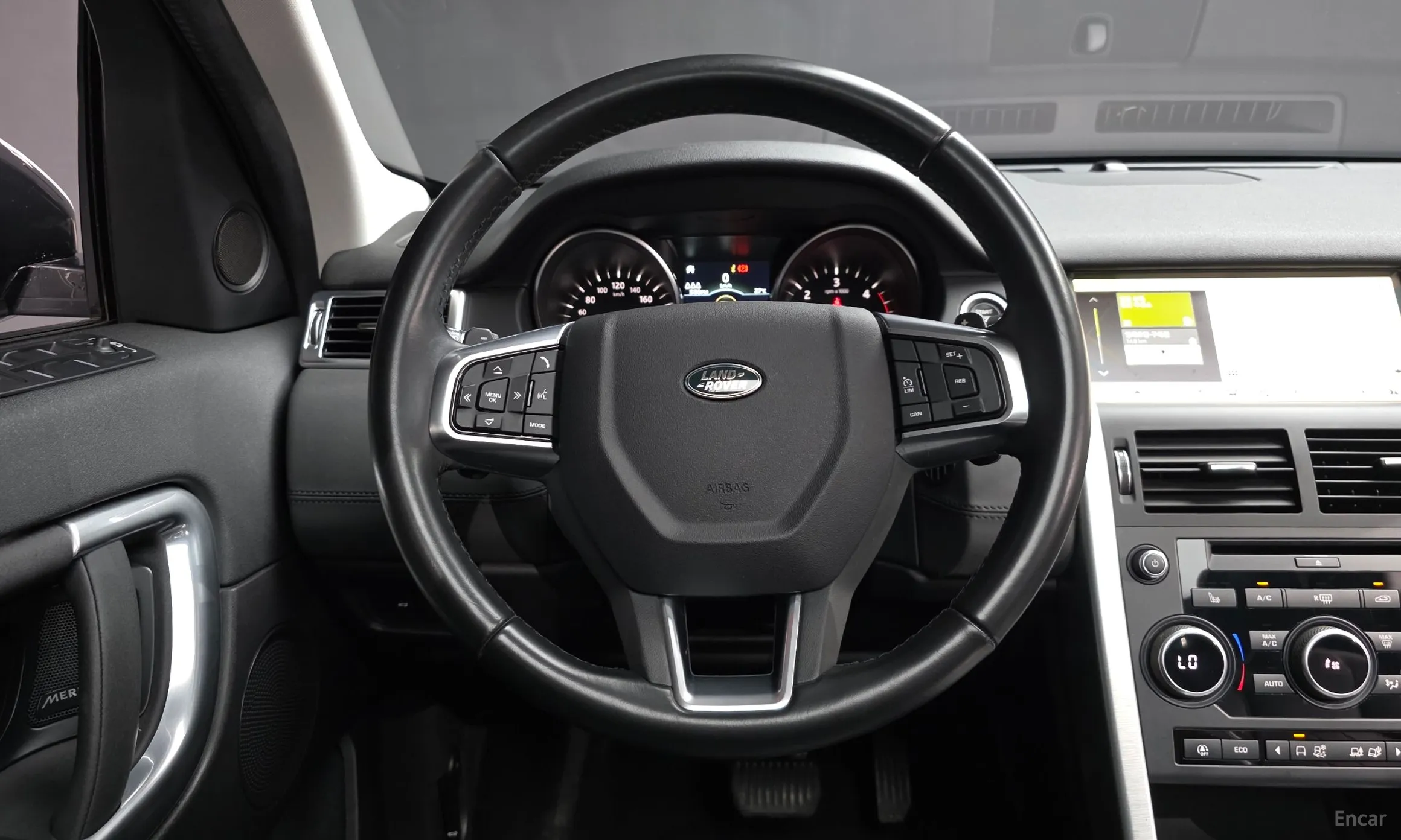 Land Rover Discovery Sports превью 13