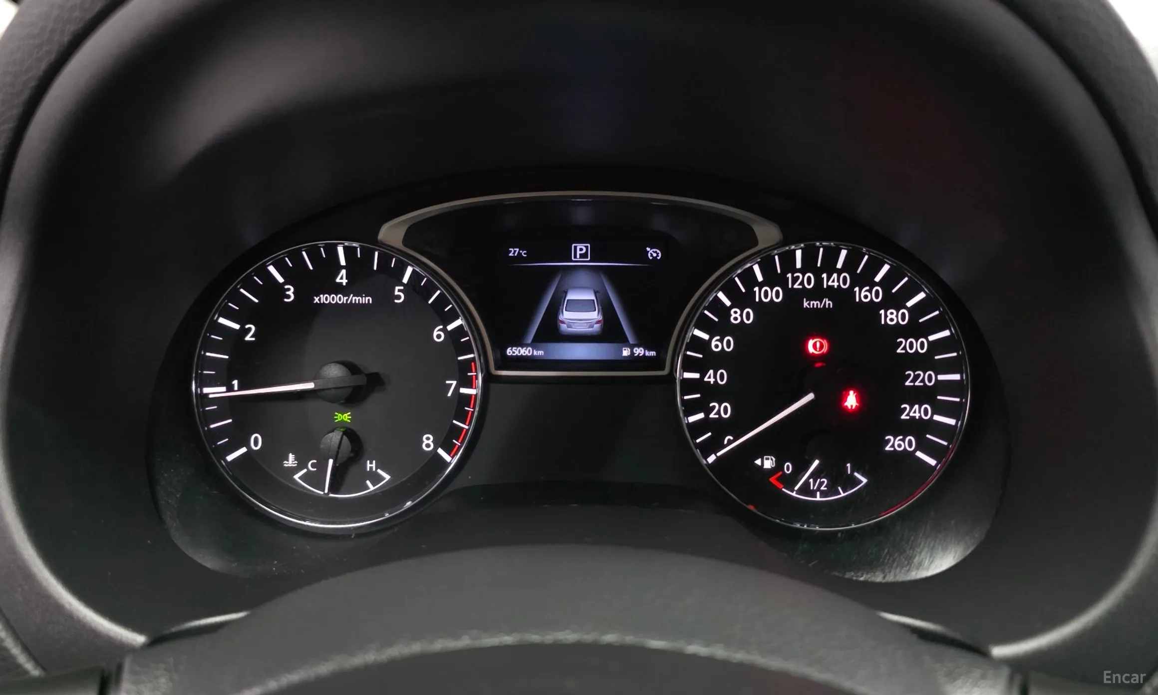 Nissan Altima превью 8