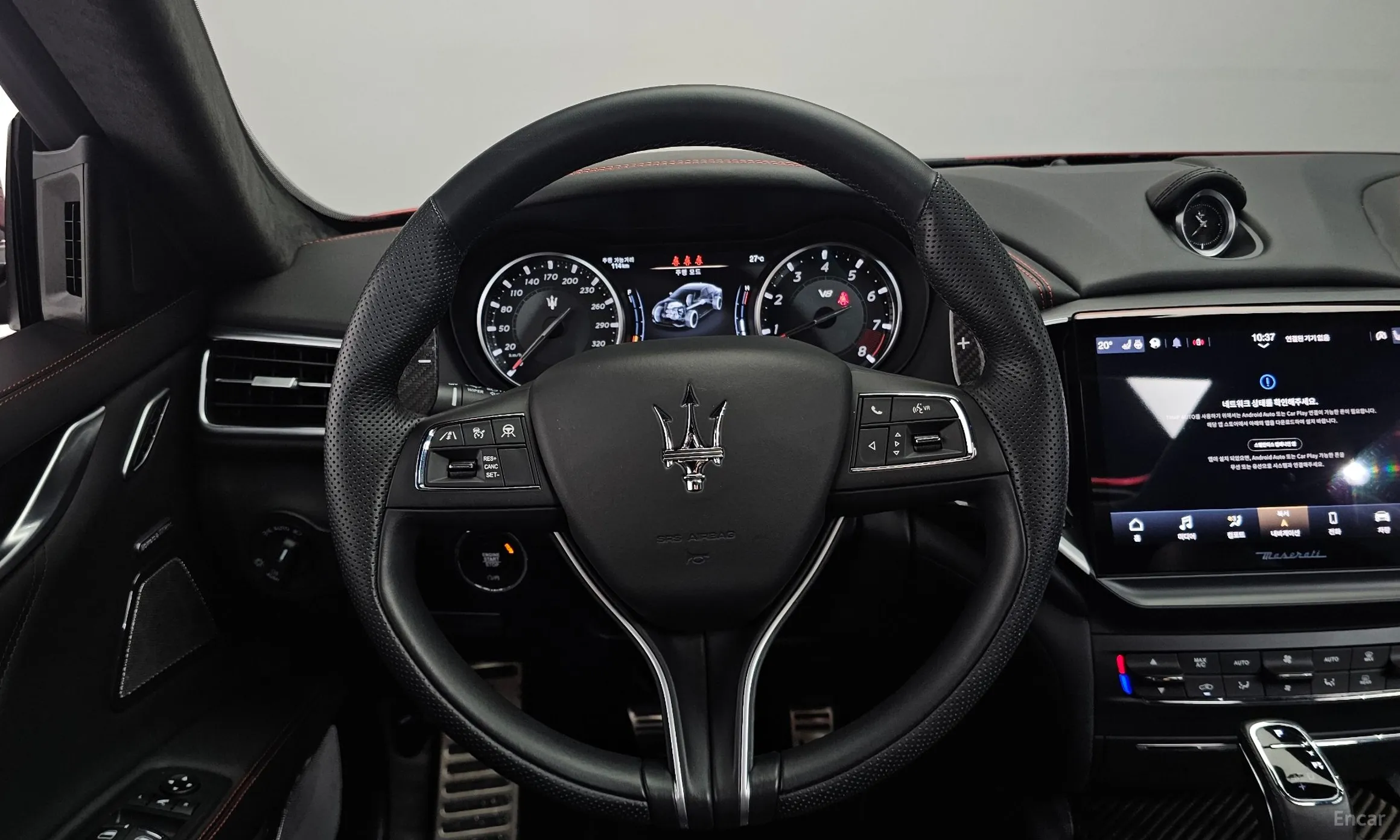 Maserati Ghibli превью 13