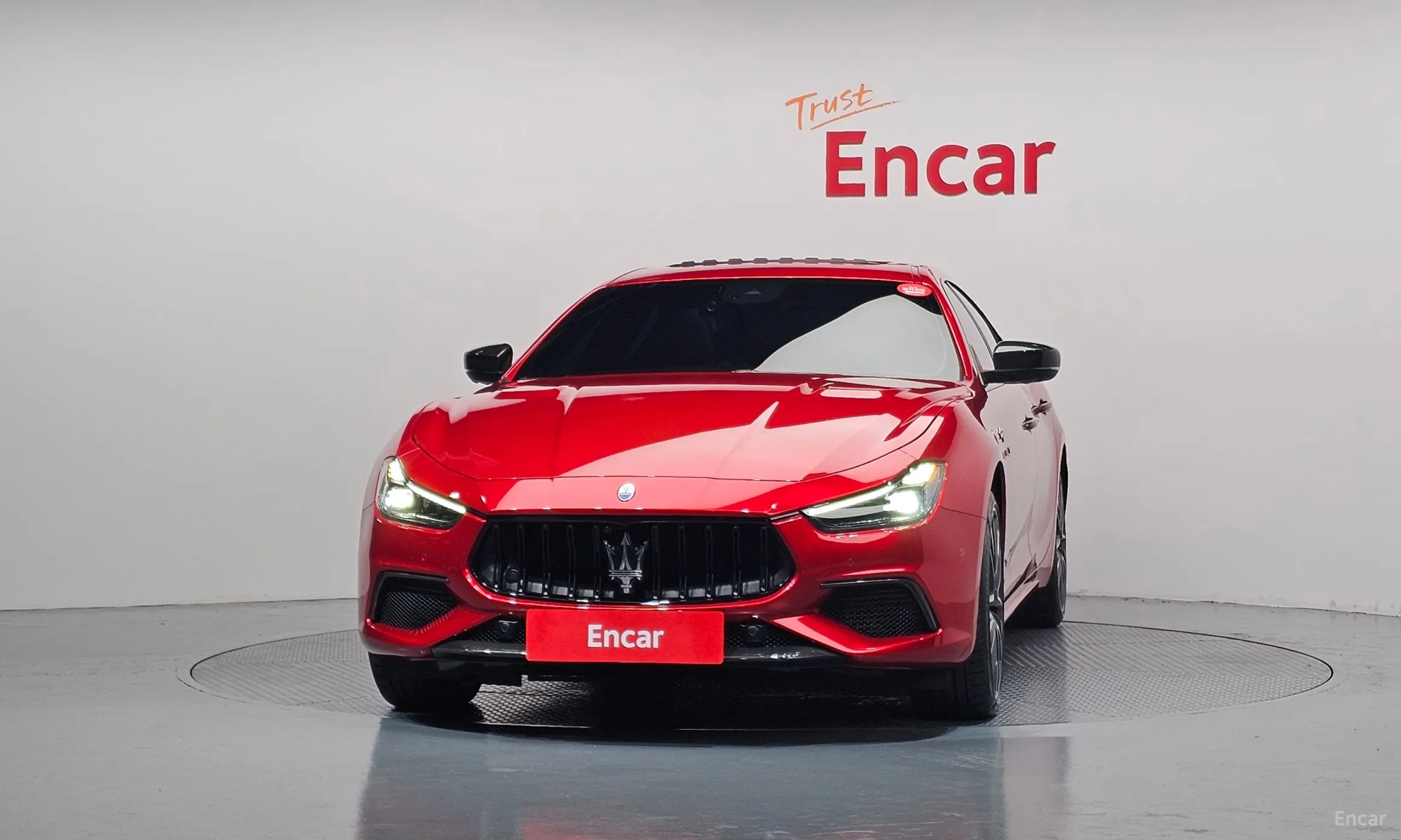 Maserati Ghibli превью 3