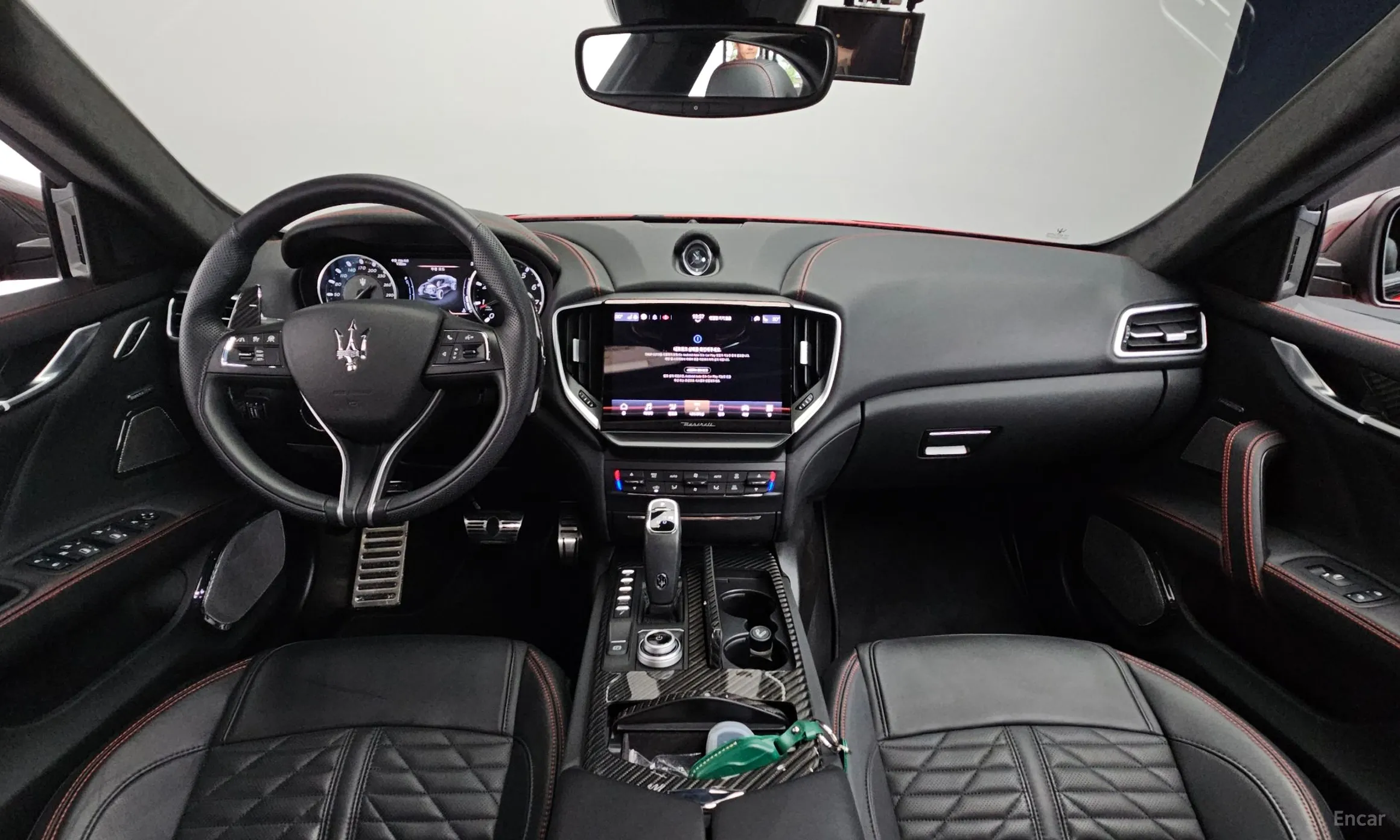 Maserati Ghibli превью 7