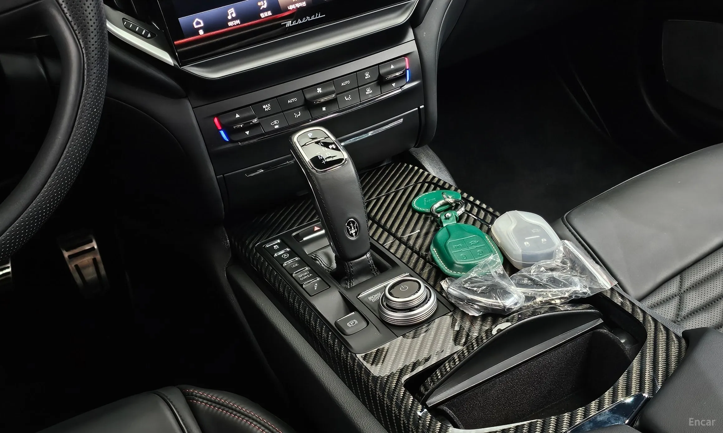 Maserati Ghibli превью 9
