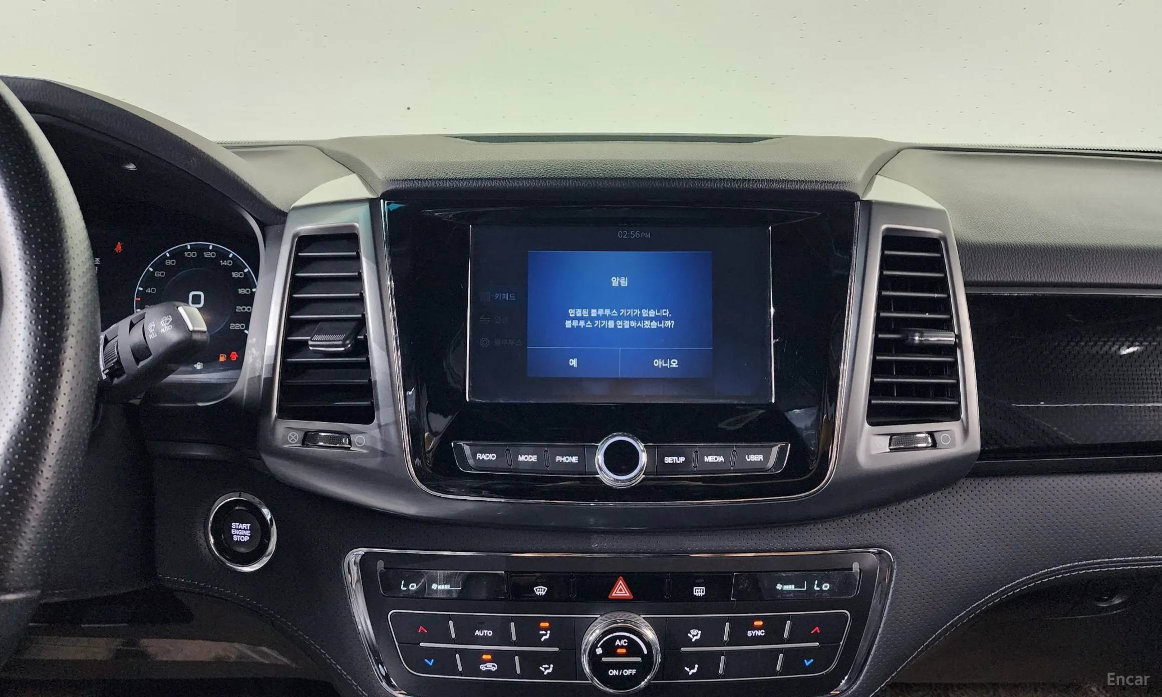 KG Mobility (SsangYong) Rexton Sports превью 12