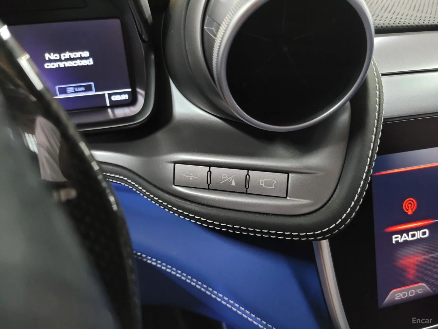 Ferrari GTC4 Rousseau превью 15