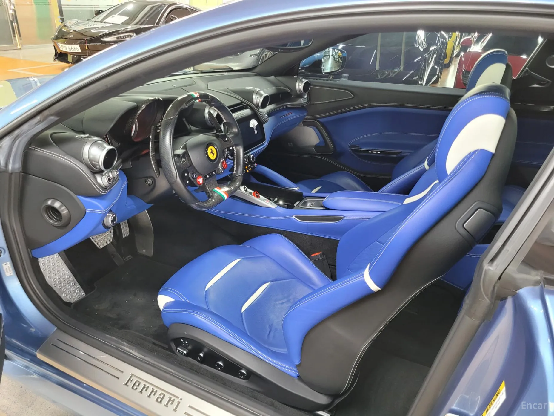 Ferrari GTC4 Rousseau превью 7