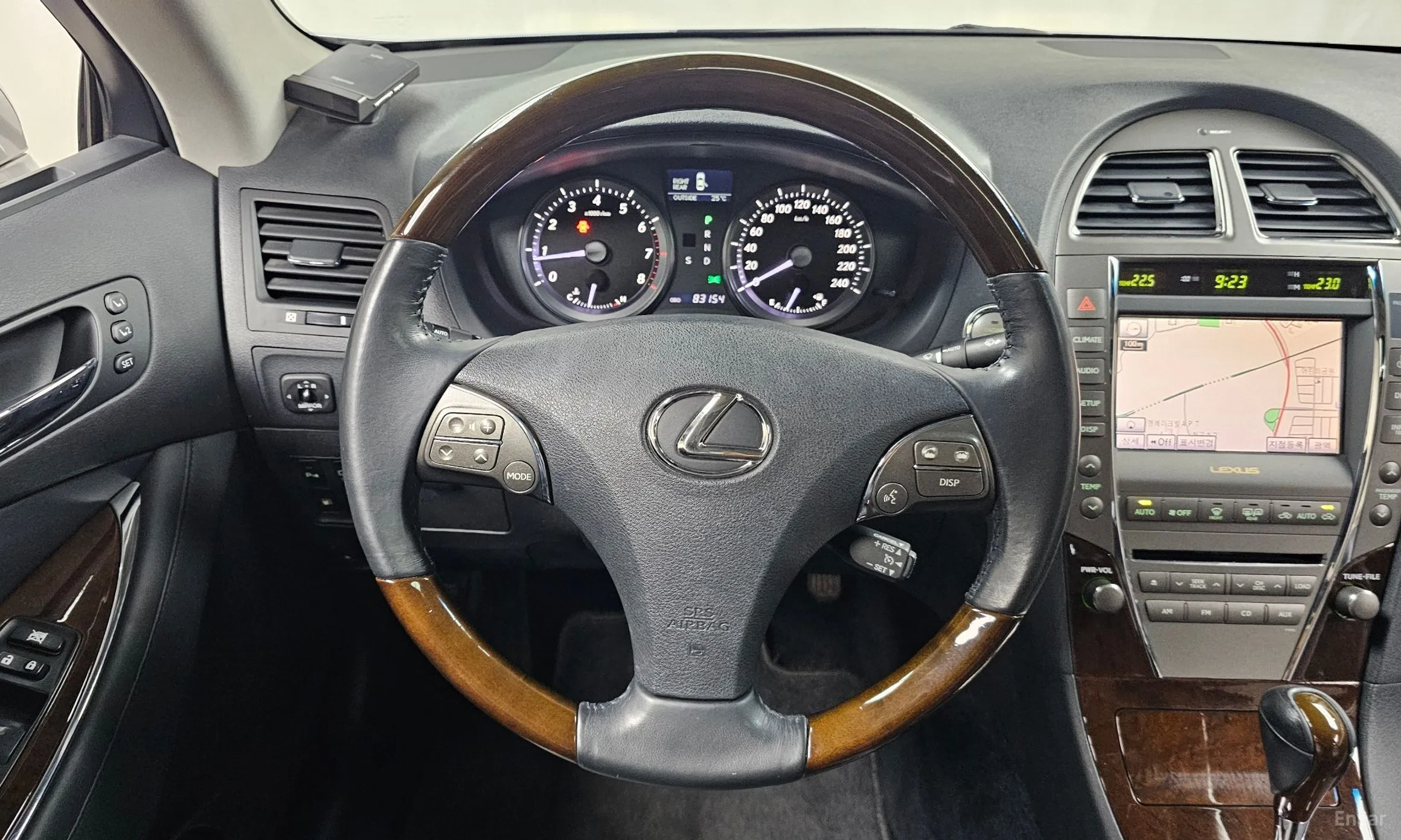 Lexus ES350 превью 12