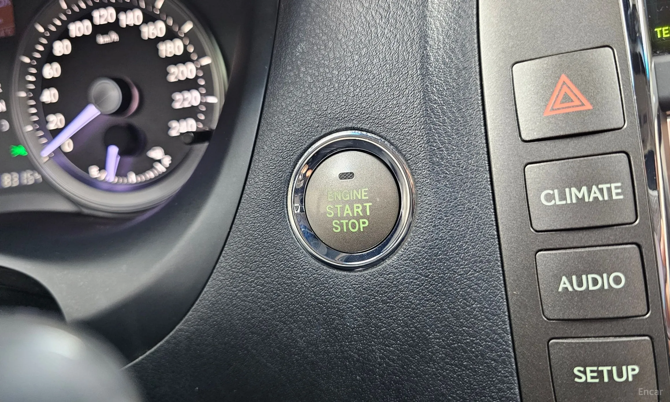 Lexus ES350 превью 17