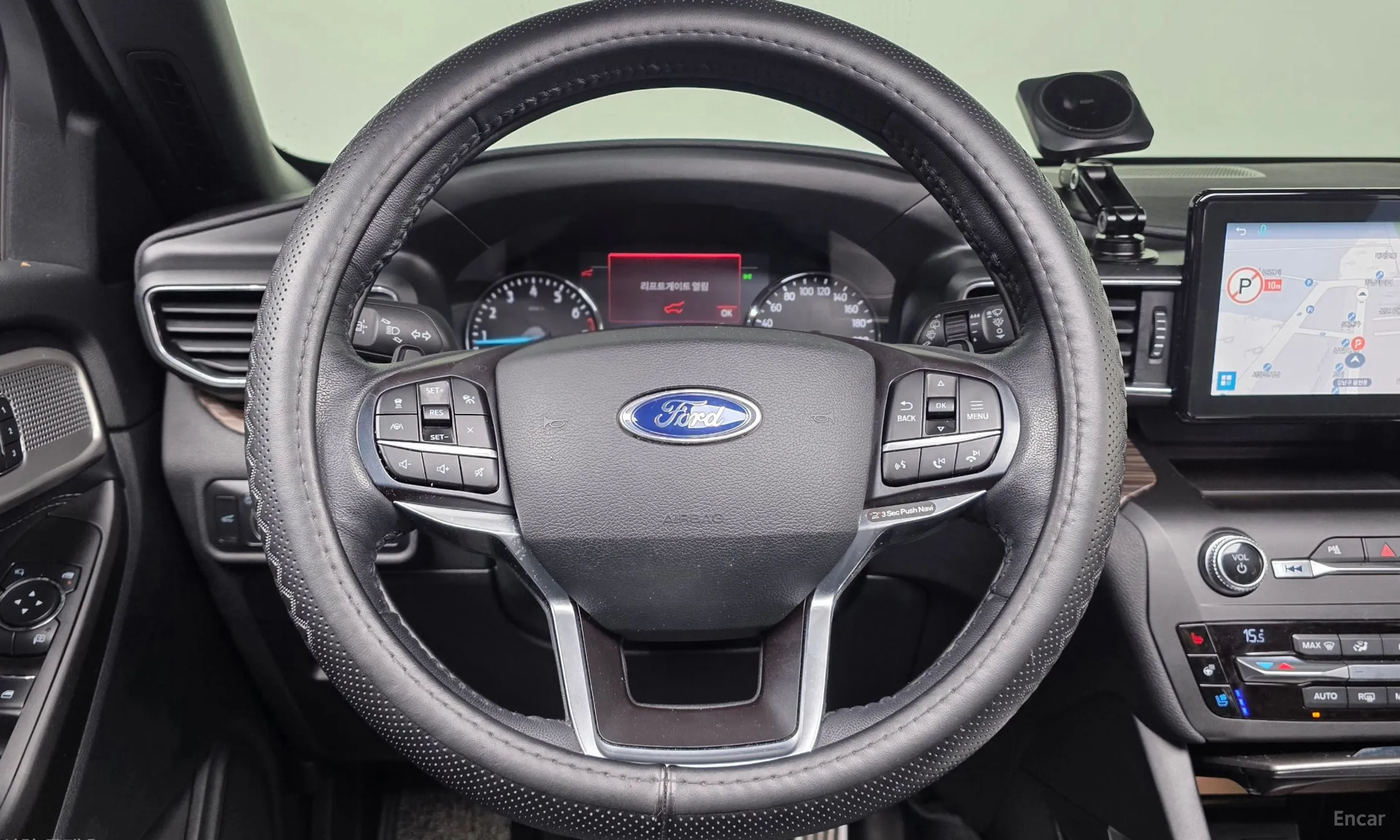 Ford Explorer 6th Generation превью 13