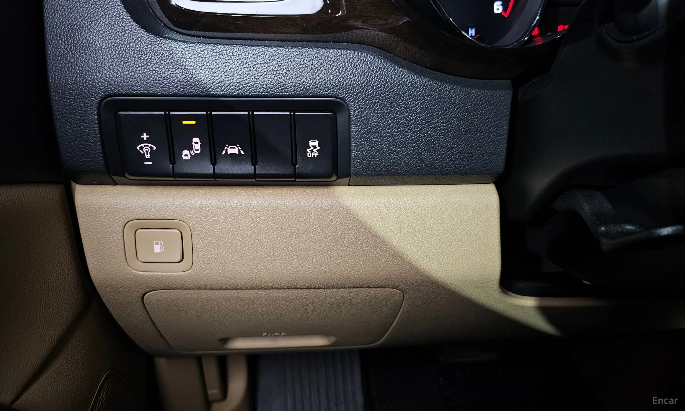 Kia Carnival превью 15