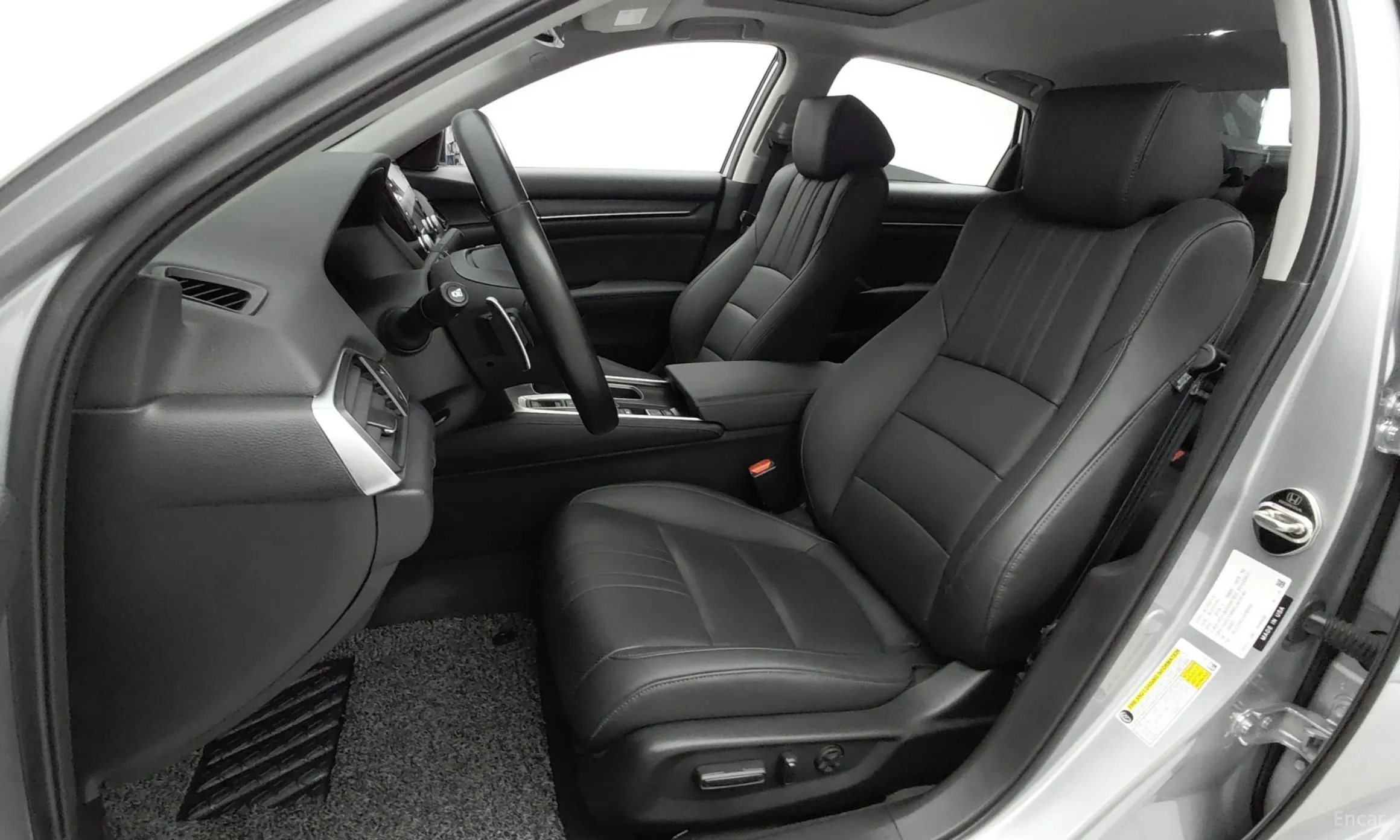 Honda Accord 10th Generation превью 10