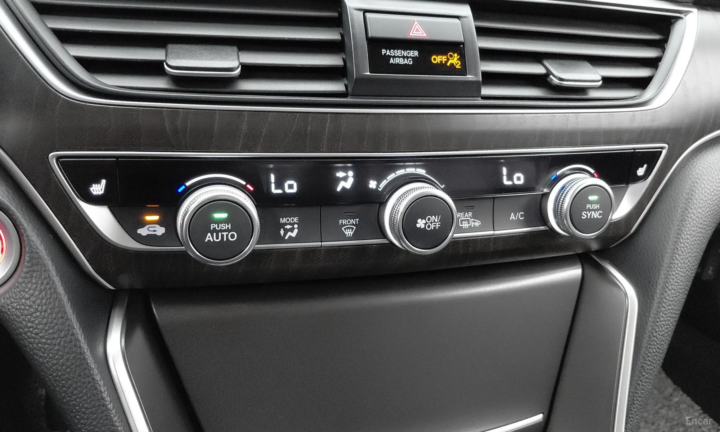 Honda Accord 10th Generation превью 17