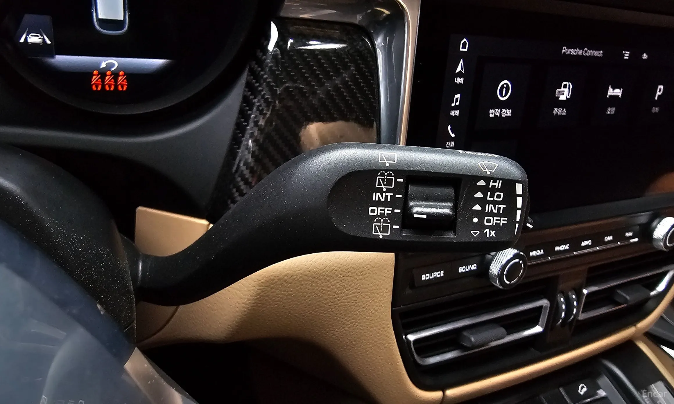 Porsche Macan превью 17