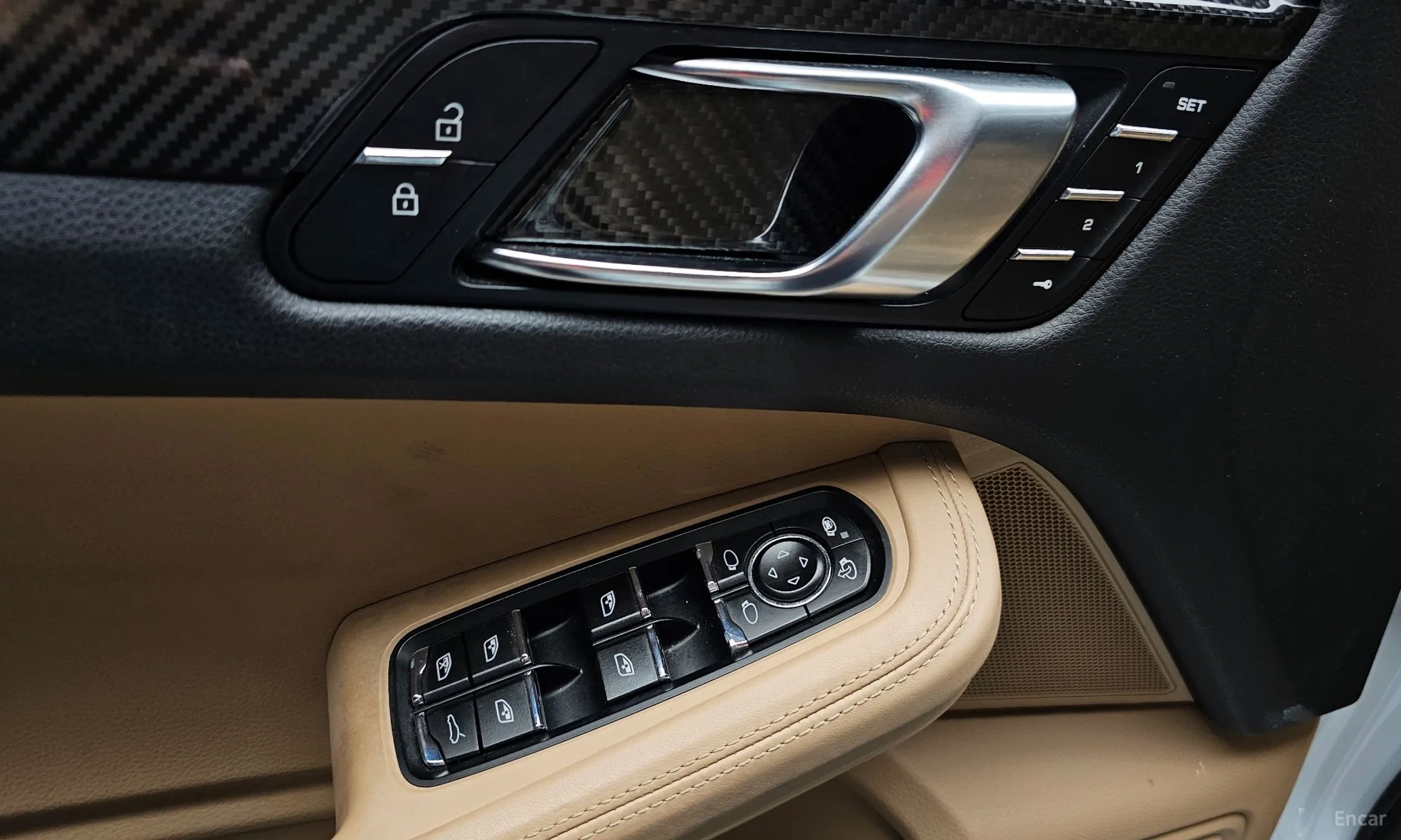 Porsche Macan превью 20
