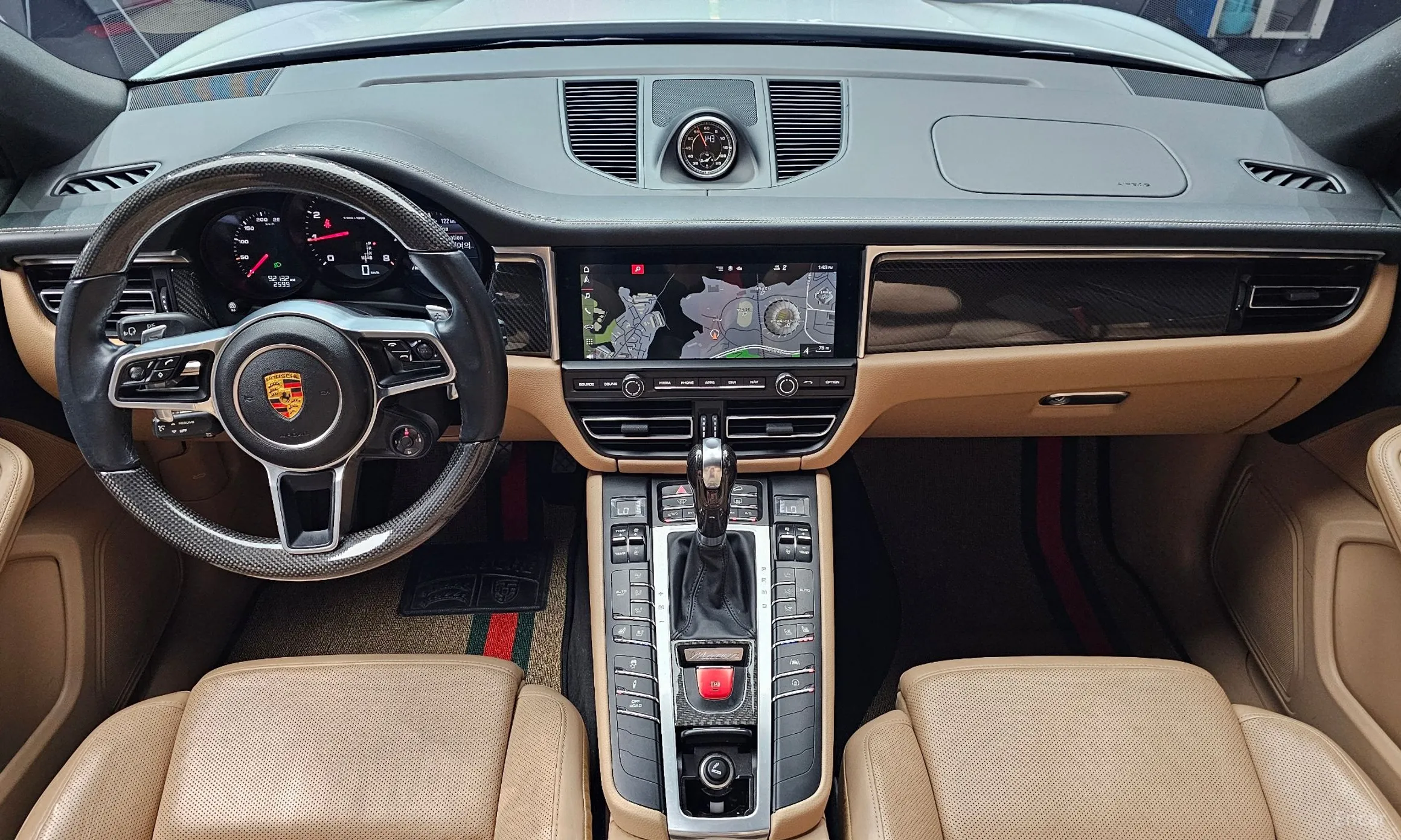 Porsche Macan превью 7